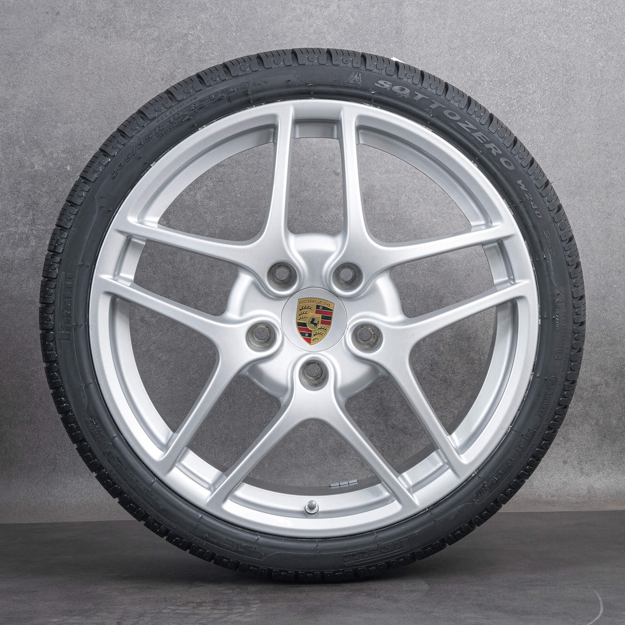 Alkuperäiset Porsche 997 vanteet 19 tuuman C2 talvirenkaat uudet 99736215700