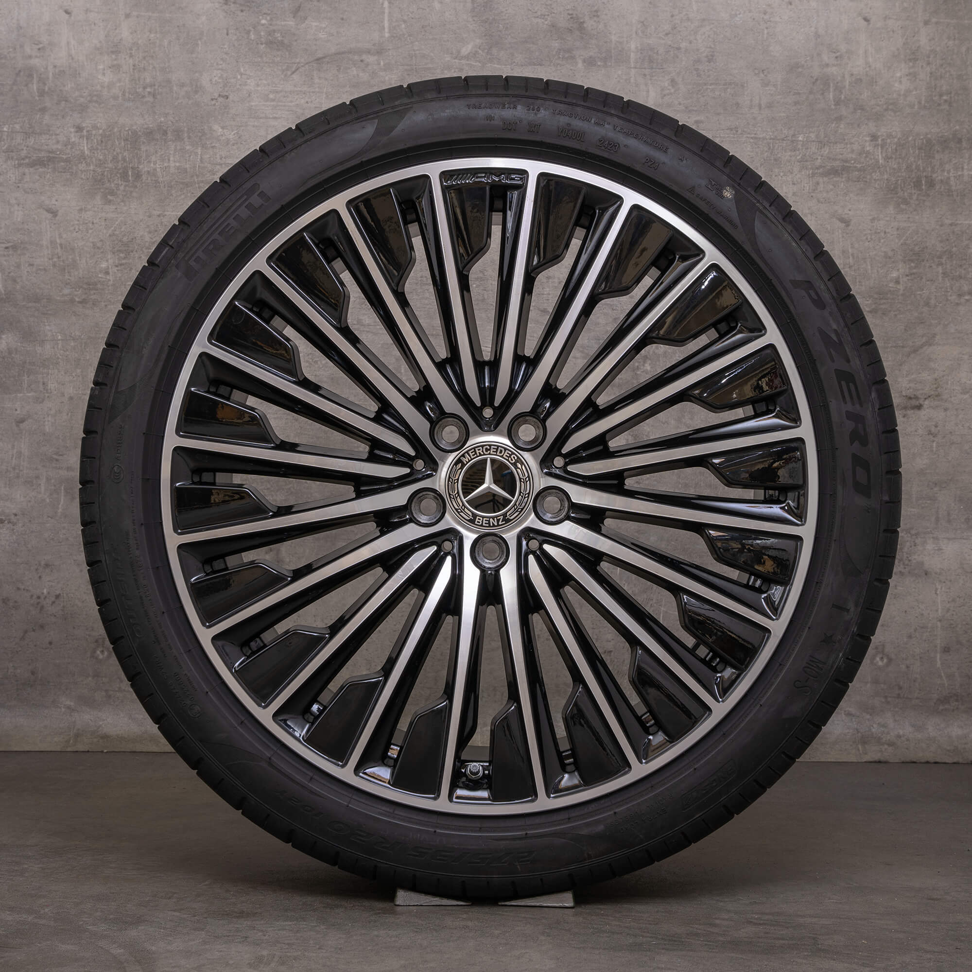 Originální alu kola AMG Mercedes Benz třídy E 20" W214 S214 letni pneumatiky A2144010500 A2144010600 černá lesklá soustružená