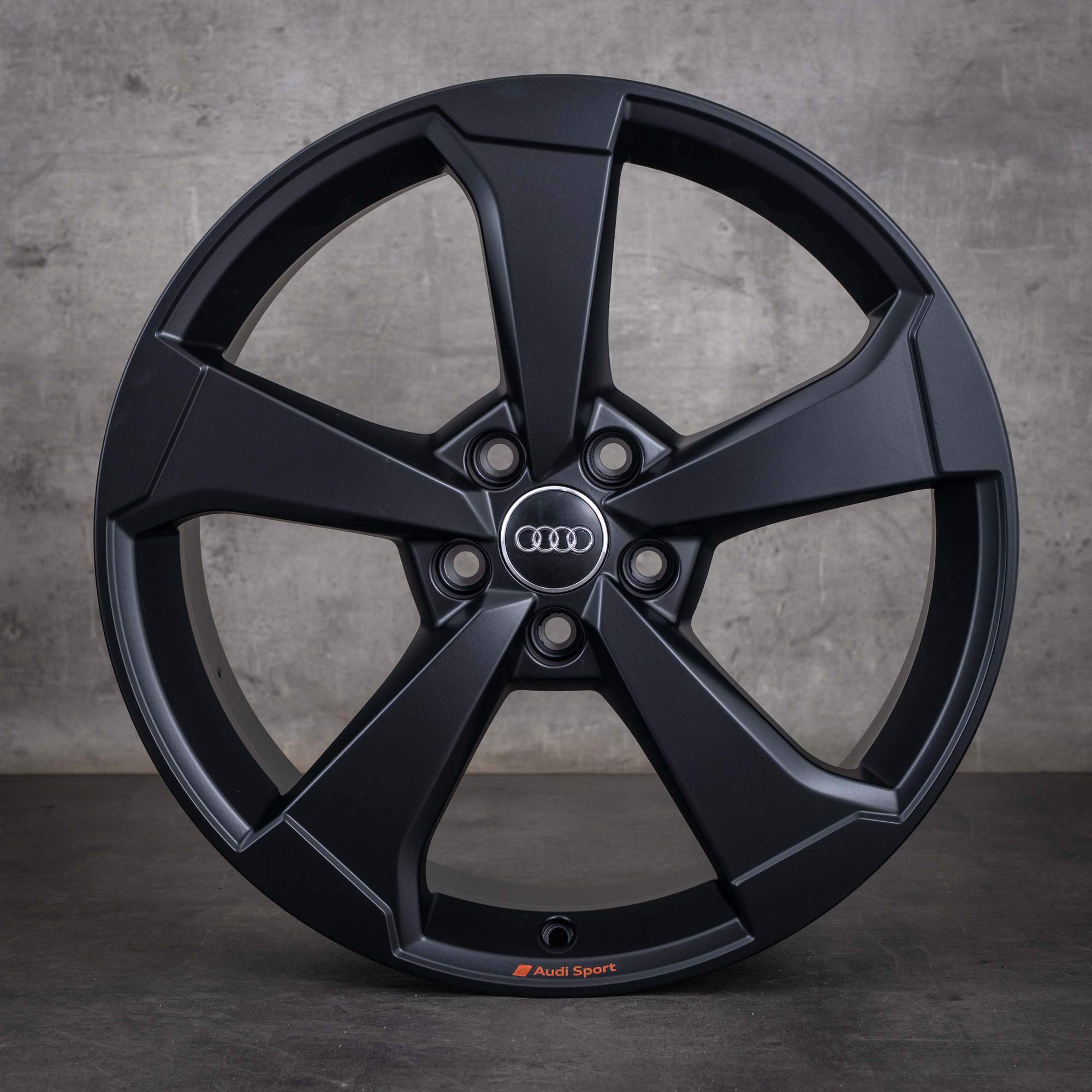 Oryginał Audi RS3 felgi 19 cali 8V RS 8V0601025FD 8V0601025FA rotor czarny mat