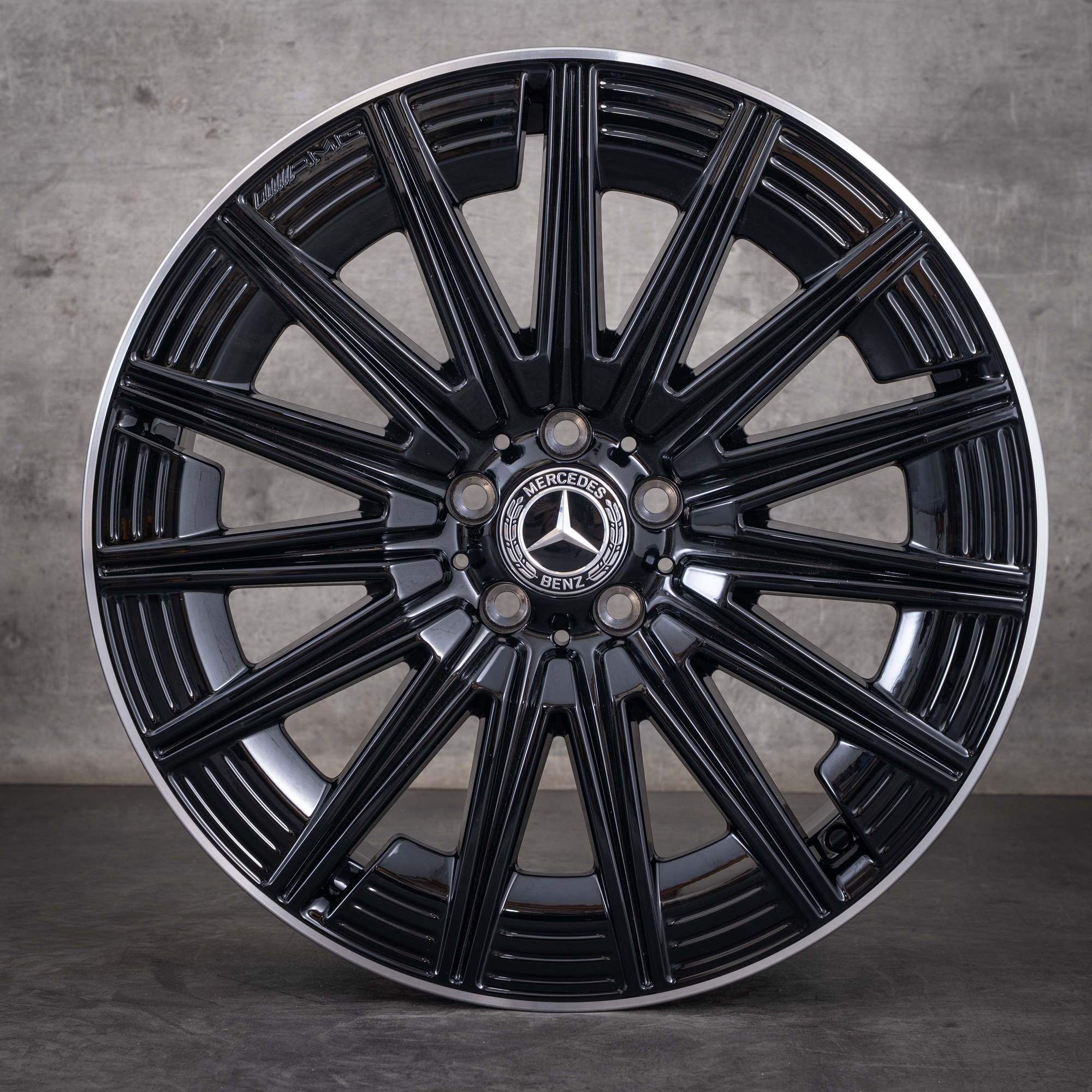 Alkuperäiset Mercedes-Benz GLA GLB AMG -vanteet 20 tuumaa H247 X247 A2474015200 mustat diamond cut