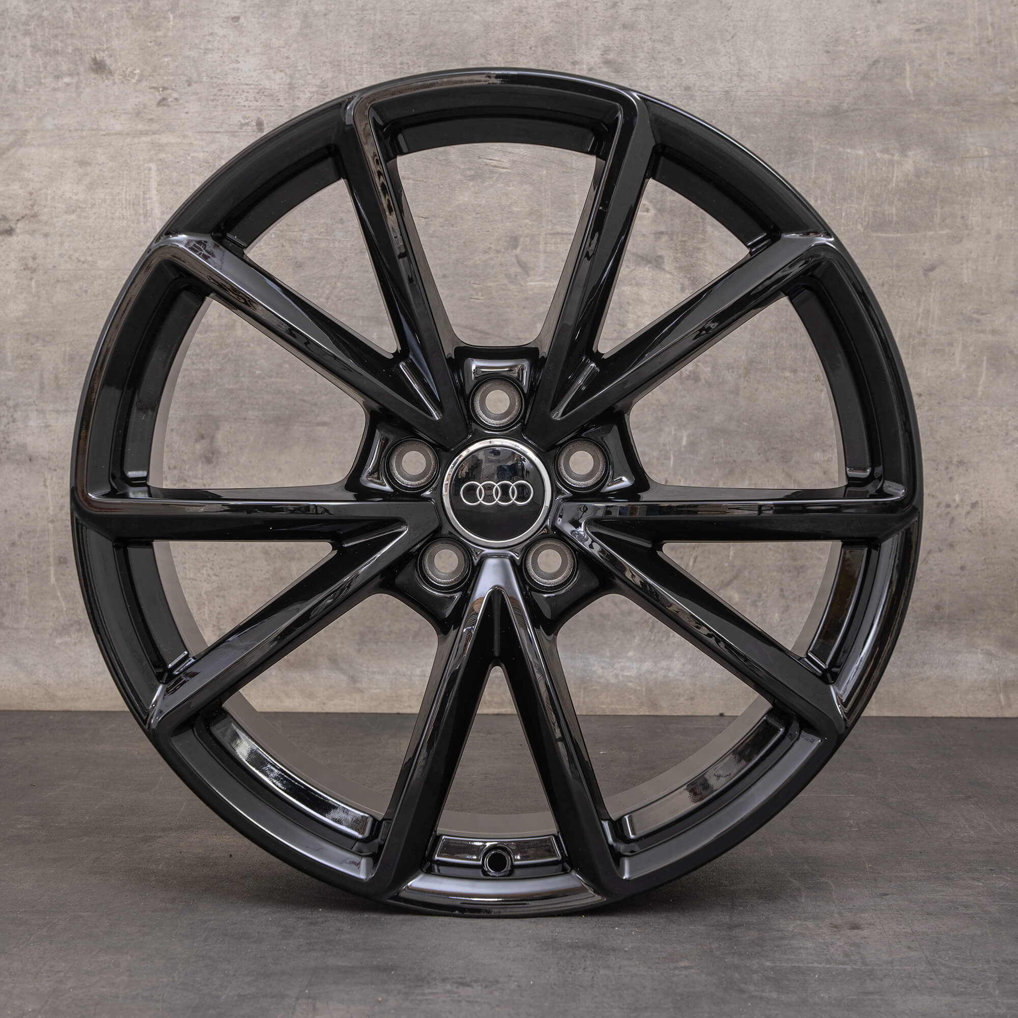 OEM Audi A4 S4 rims 19 inch B8 8K 8K0601025CT black glossy