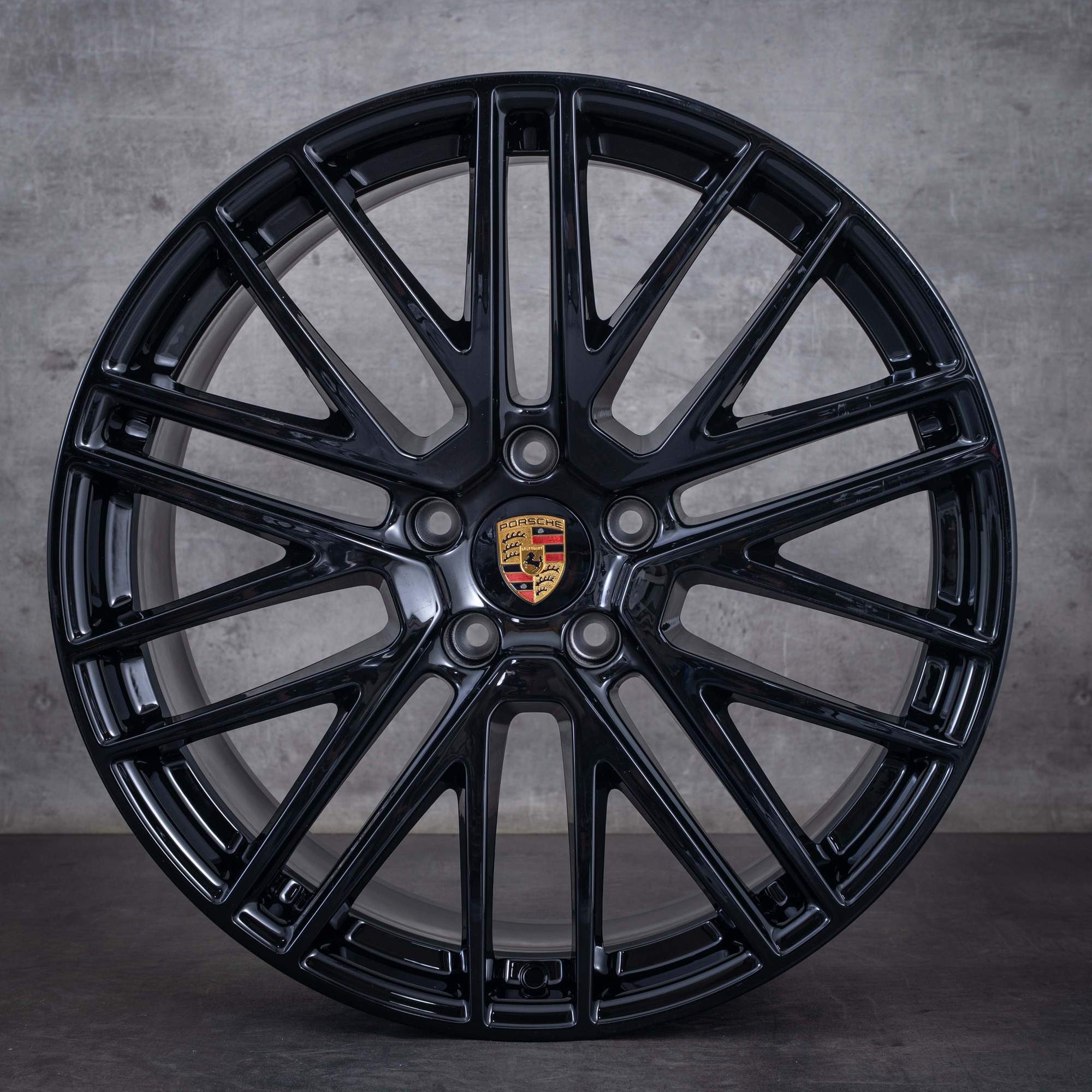 Originale Porsche Cayenne SUV vinterhjul 22 tommer 9YA II-felger Turbo Design 9Y0601025DR 9Y0601025DS svart glans NYE - hjul 2 av 4
