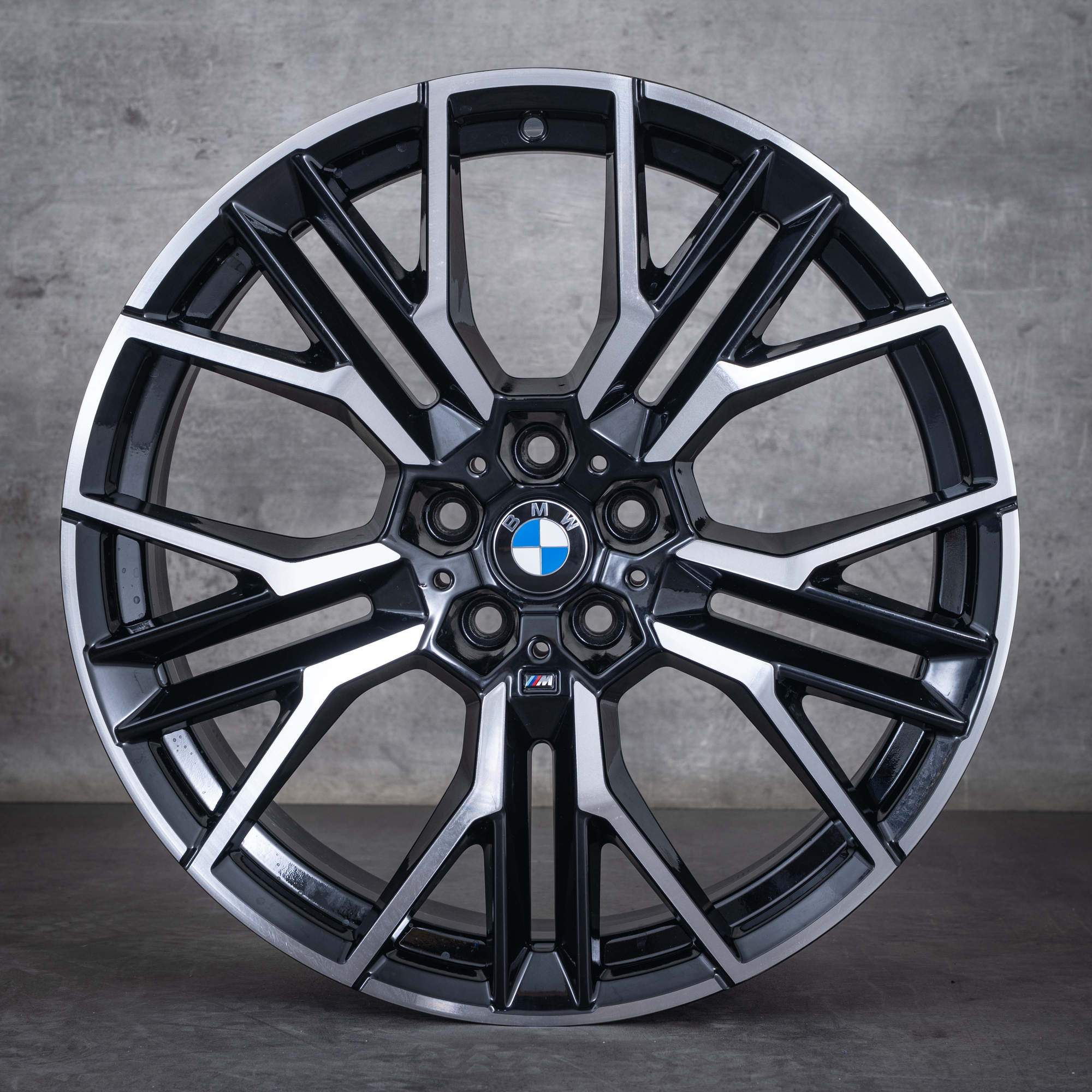 Alkuperäiset BMW 8-sarjan 20 tuuman G14 G15 G16 Styling 894 M 5A07083 5A07085 mustat kiillotetut vanteet