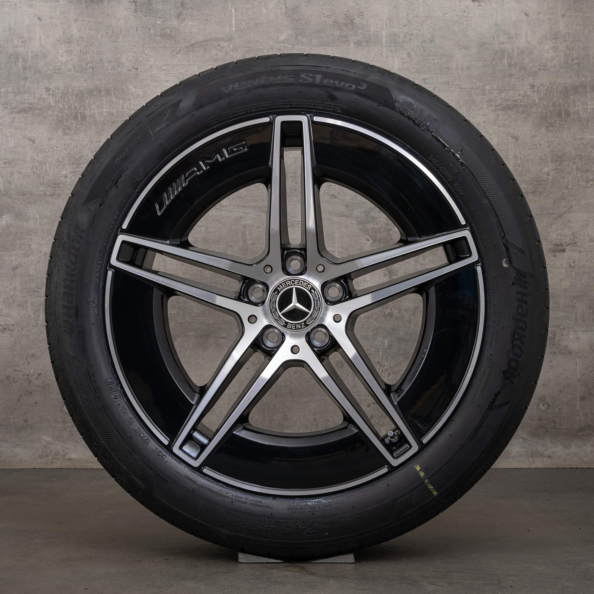 Originale Mercedes Benz E-Klasse AMG fælge 19 tommer W214 S214 sommerdæk A2144010300 A2144010400 sort glans