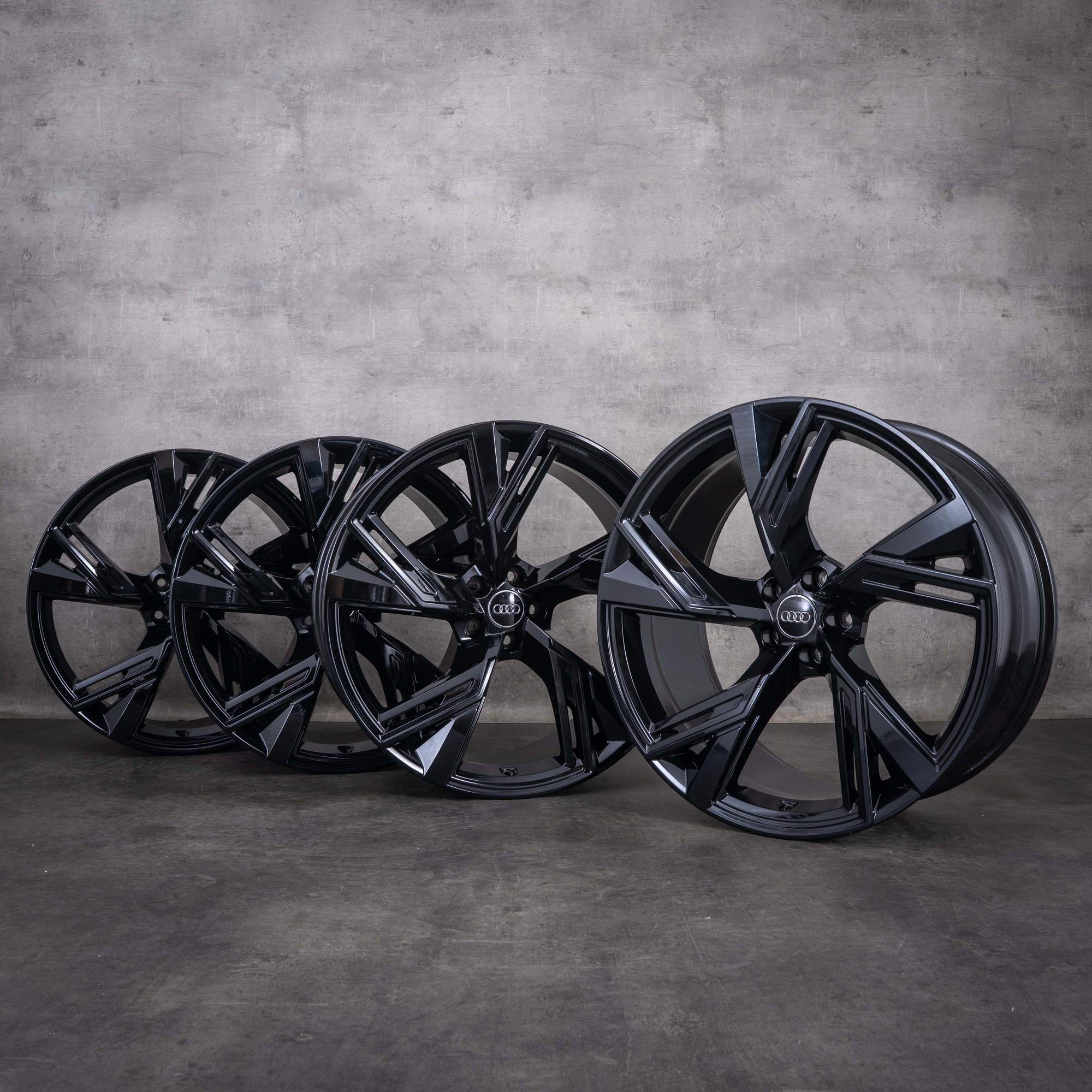 Original Audi RS6 RS7 Felgen 22 Zoll 4K C8 F2 Trapez 4K0601025BL schwarz glanz
