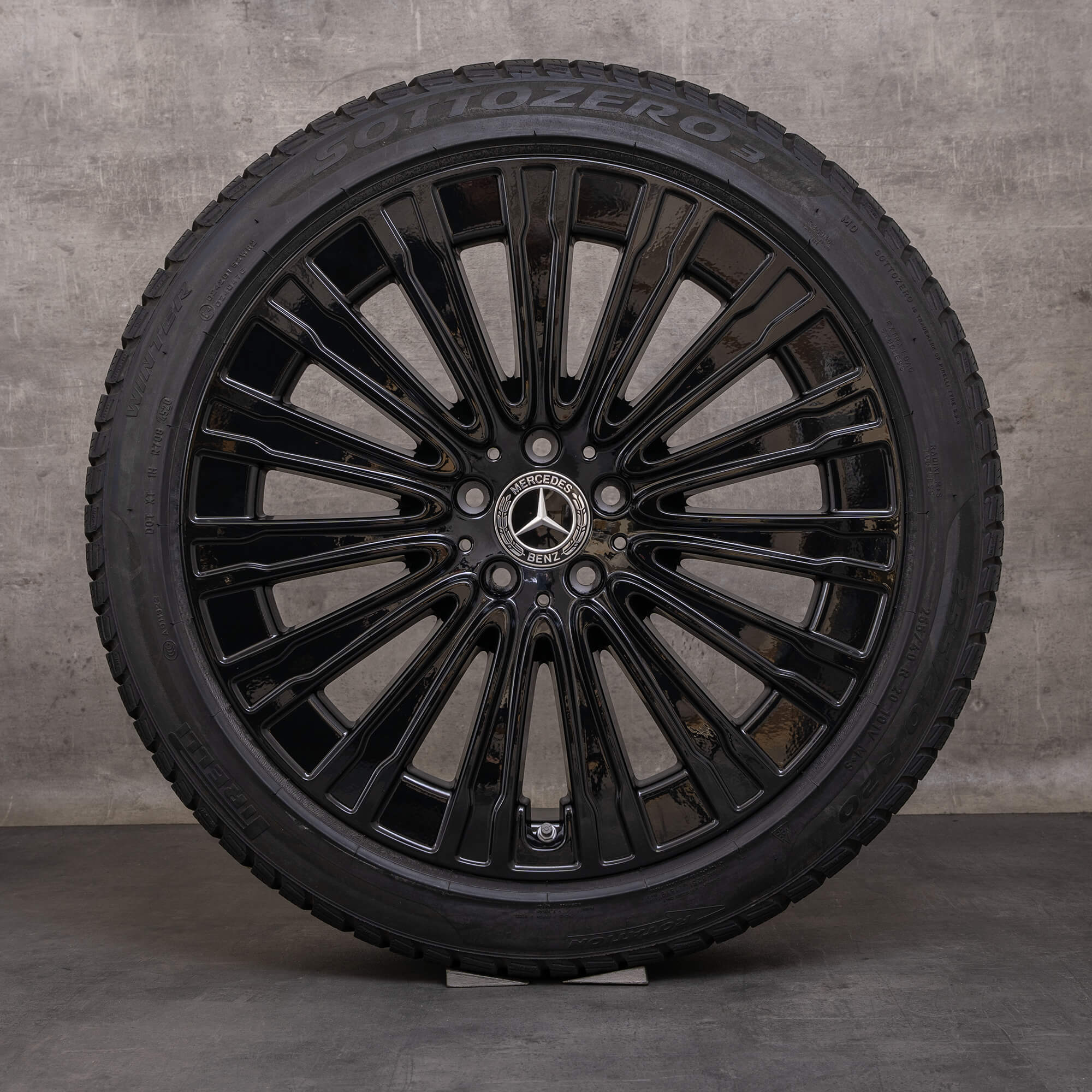 Originele Mercedes Benz EQE winterwielen 20 inch V295 velgen A2954011900 zwart glanzend