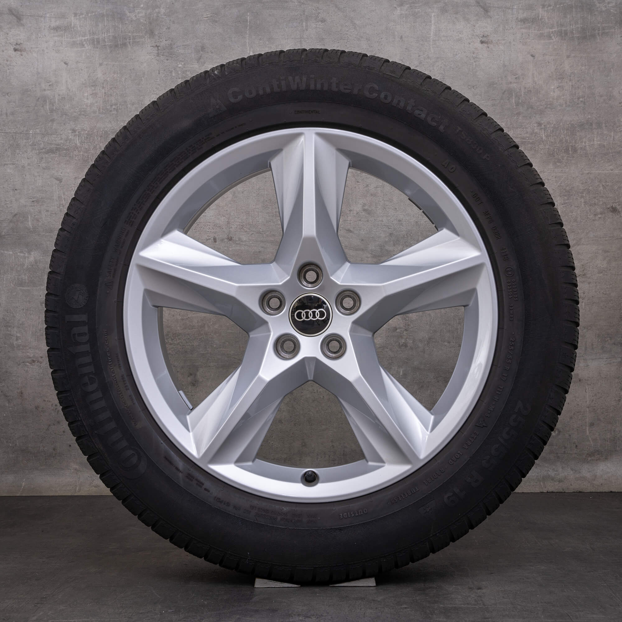 OEM Audi Q7 snow tire packages 19 inch 4M rims 4M0601025F silver glossy