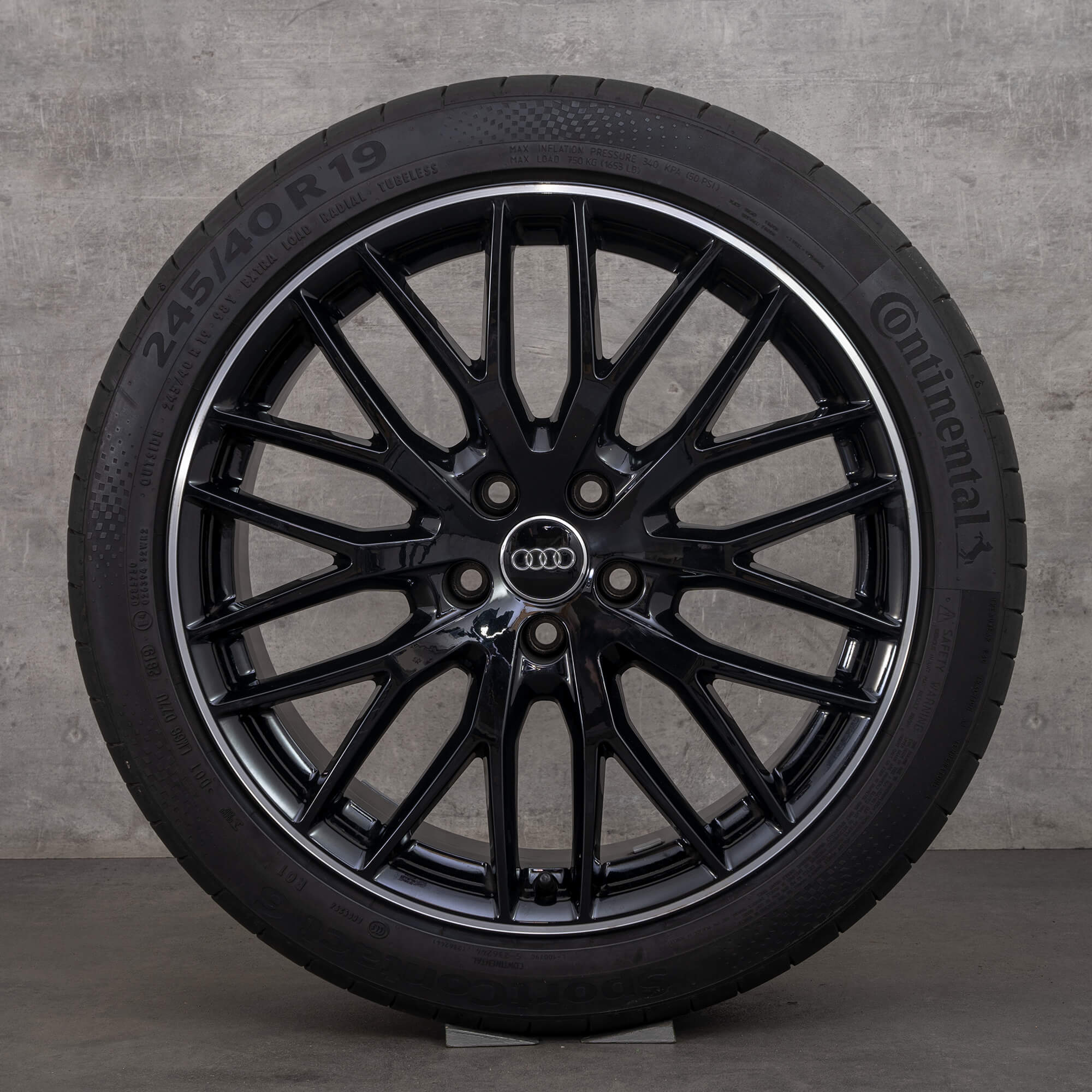 Audi A4 B9 8W Allroad Sommerräder 19 Zoll Felgen Sommerreifen 8W9601025H