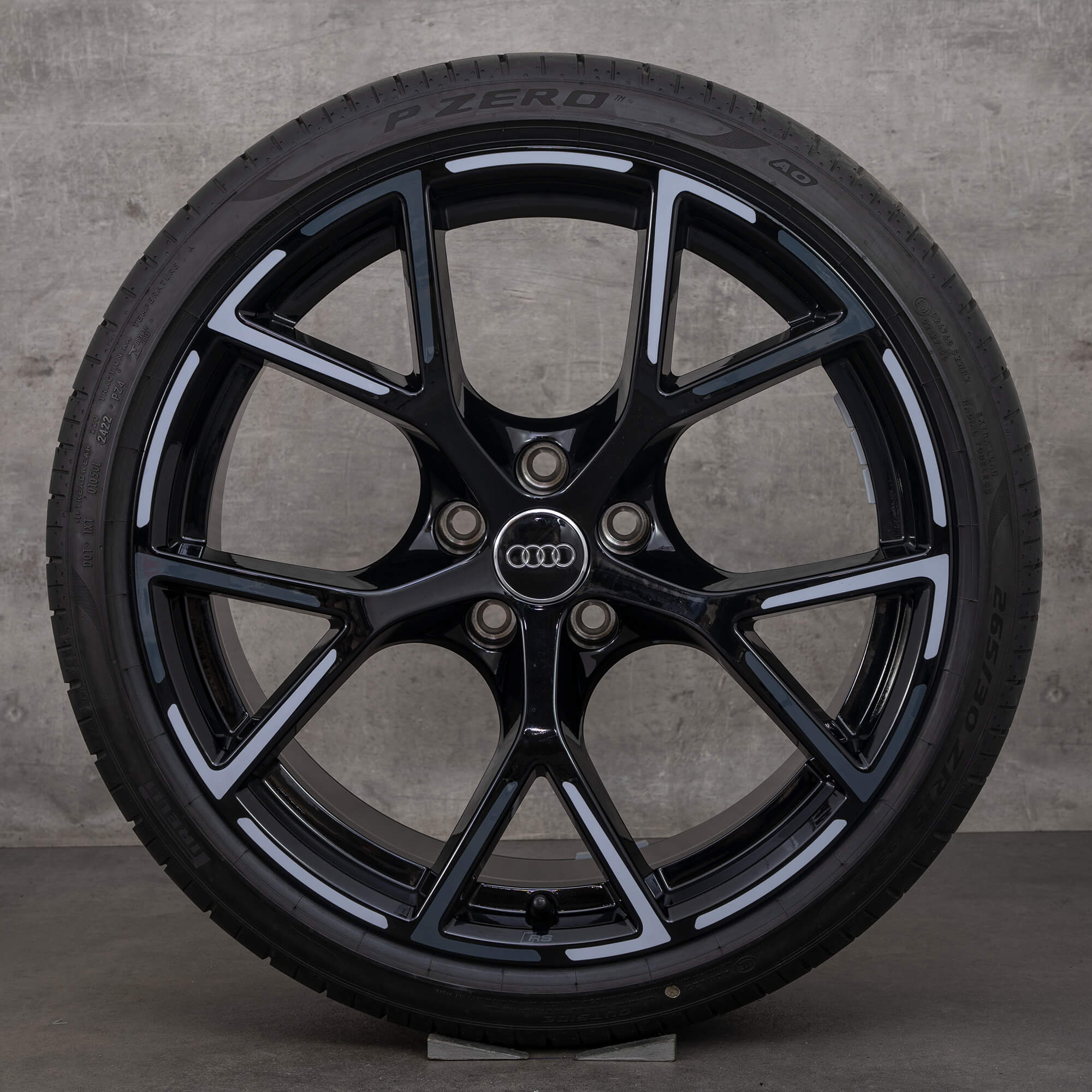 Audi felgi 19 cali RS3 8Y opony letnie koła 8Y0601025BR 8Y0601025BQ