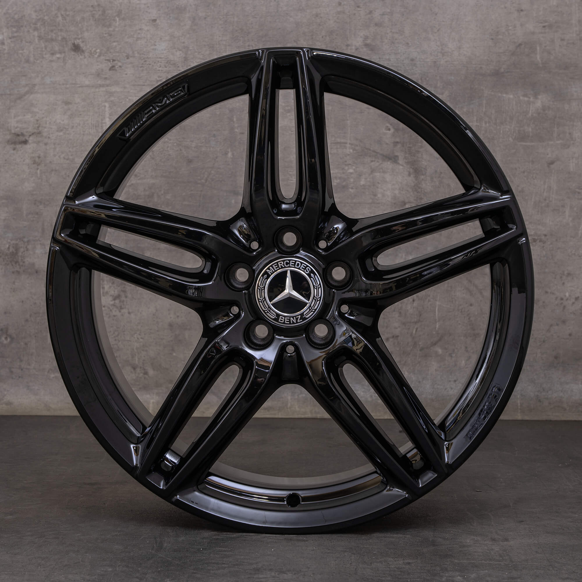 Alkuperäiset Mercedes Benz E-sarja AMG vanteet 19 tuuman W213 S213 C238 A238 A2134012000 musta kiiltävä