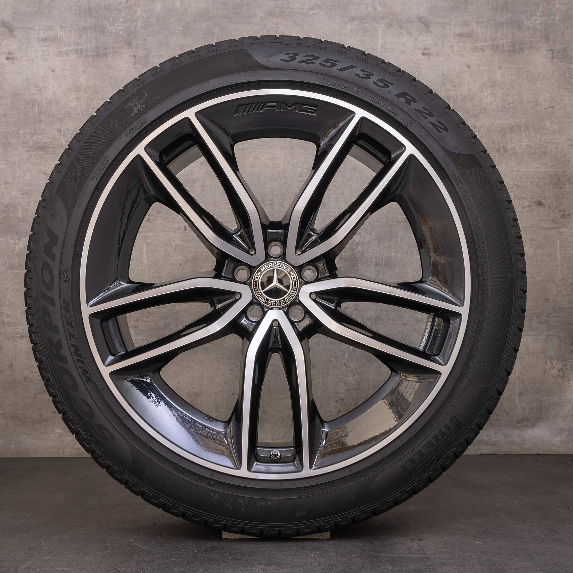 Originali Mercedes Benz GLE AMG cerchi con gomme invernali 22 pollici C167 V167 A1674013600 A1674013700 nero lucido tornito