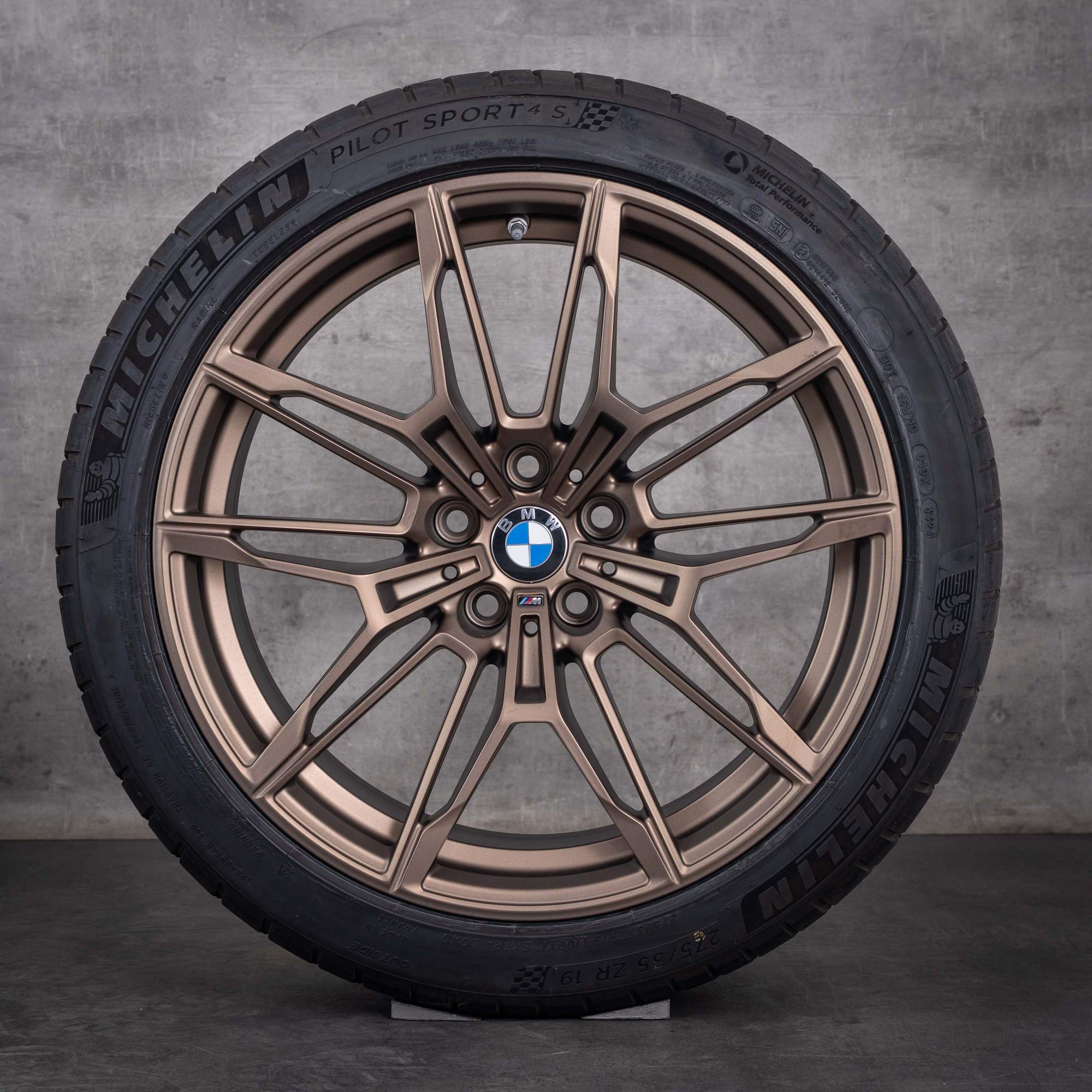 Roues hiver d'origine BMW M3 M4 19 20 pouces G80 G82 G83 8093832 8093833 Style 825 bronze mat
