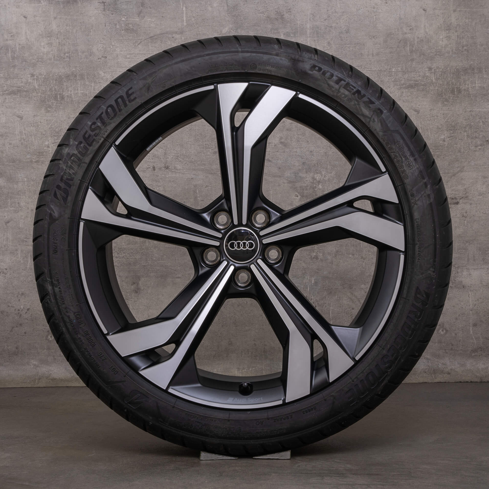 Audi Q3 sport back 2024 冬用タイヤセット OEM Audi Q3 RS & Sportback rims 20 inch F3 summer wheels