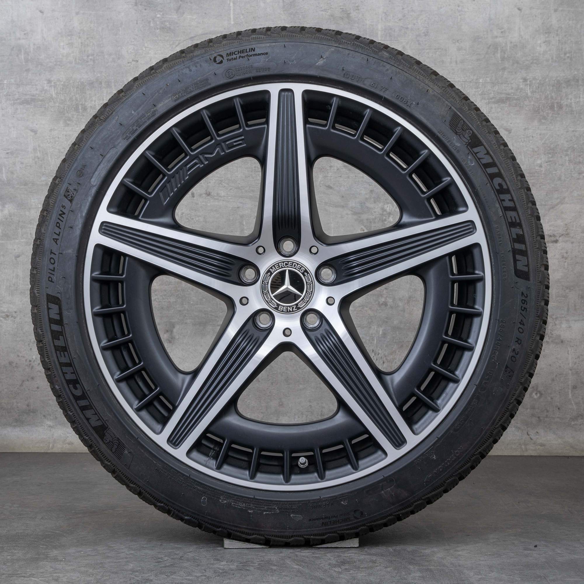 Oryginał Mercedes Benz EQE 43 53 AMG felgi 20 cali V295 letnie koła A2954012700 A2954012800 czarny mat polerowane