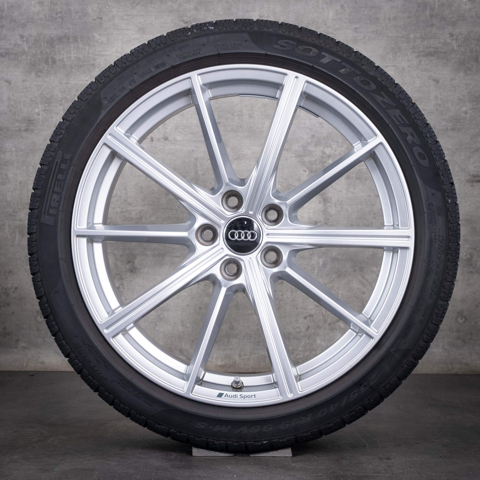 Original Audi RS4 RS5 Winterräder 19 Zoll B9 8W Felgen 8W0601025CP silber
