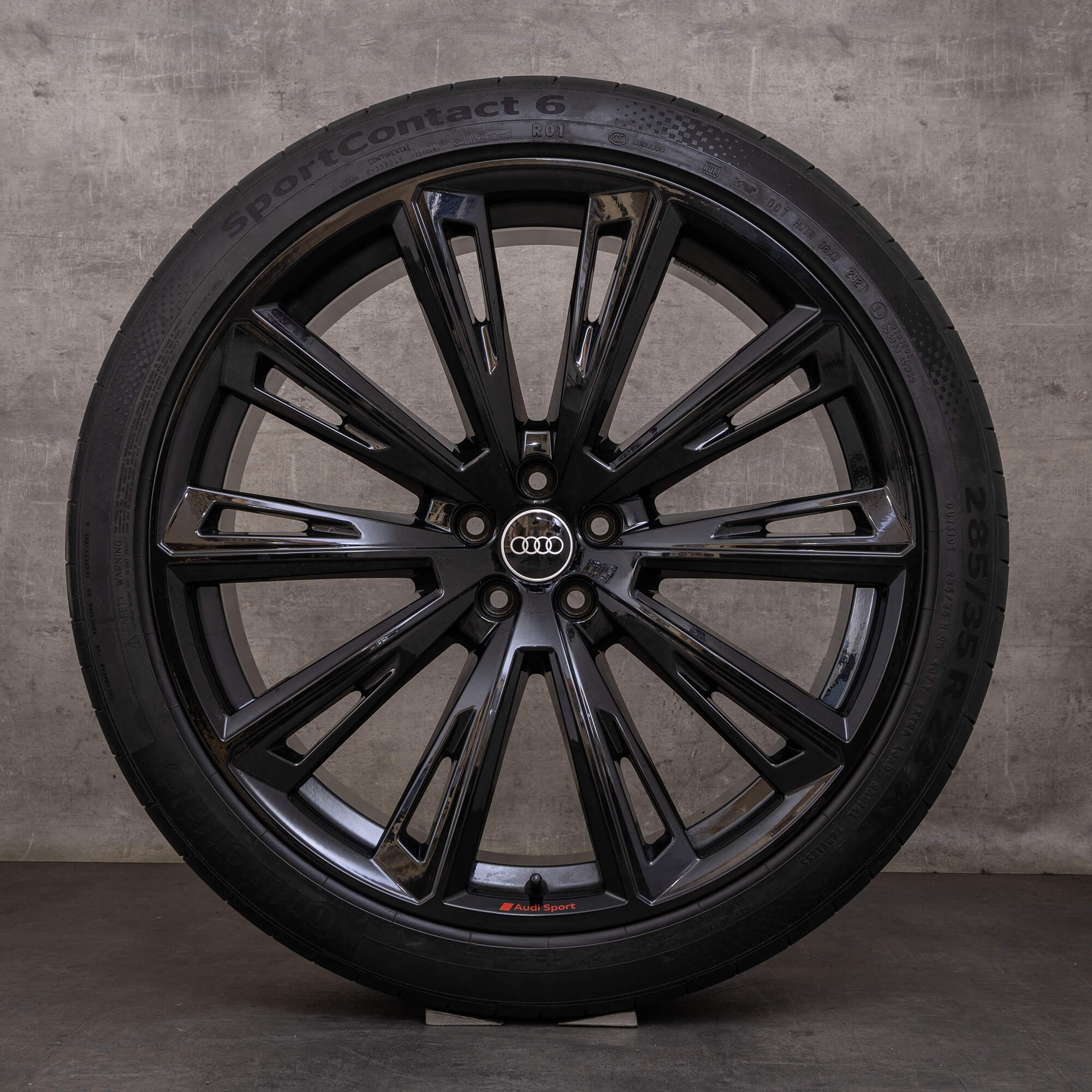 OEM Audi Q8 SQ8 rims 23 inch 4M8 summer wheels 4M8601025R black glossy