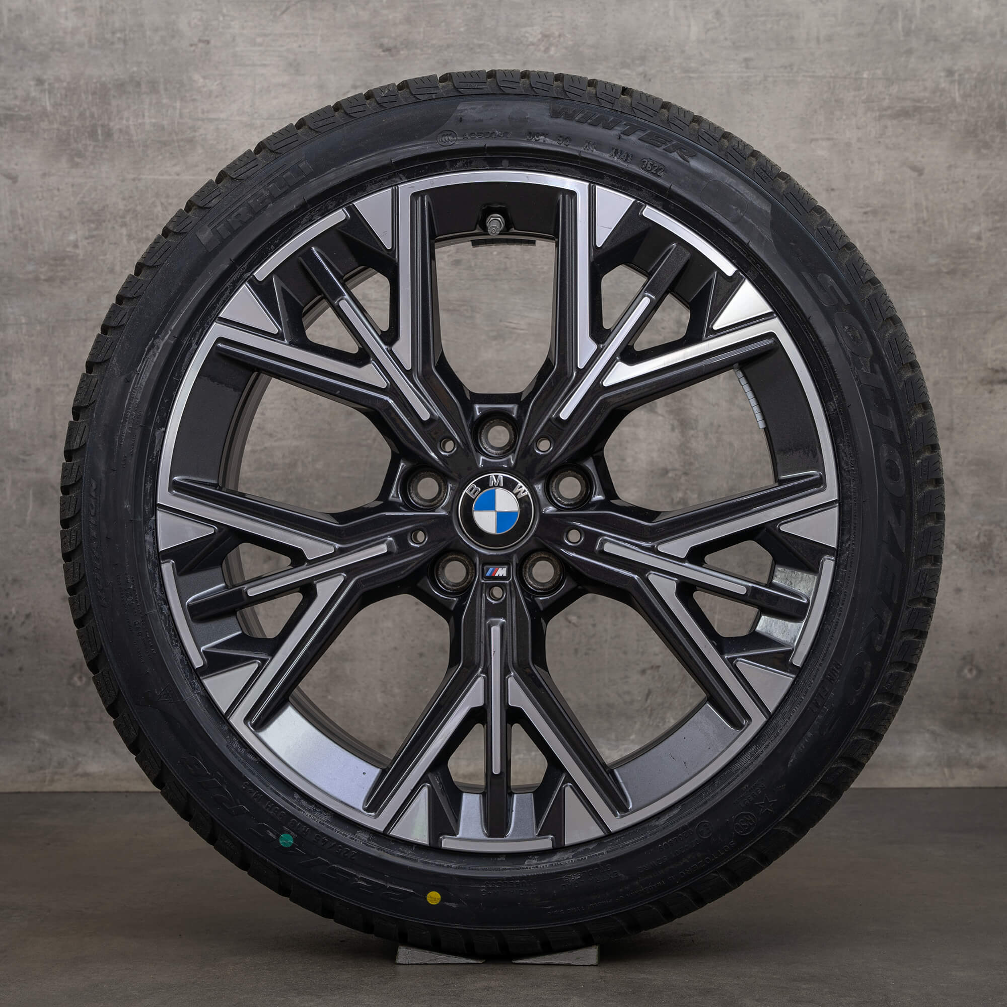Originele BMW 1 Serie winterwielen 18 inch F70 velgen styling 975 M 5A35E68 orbit grijs front polish