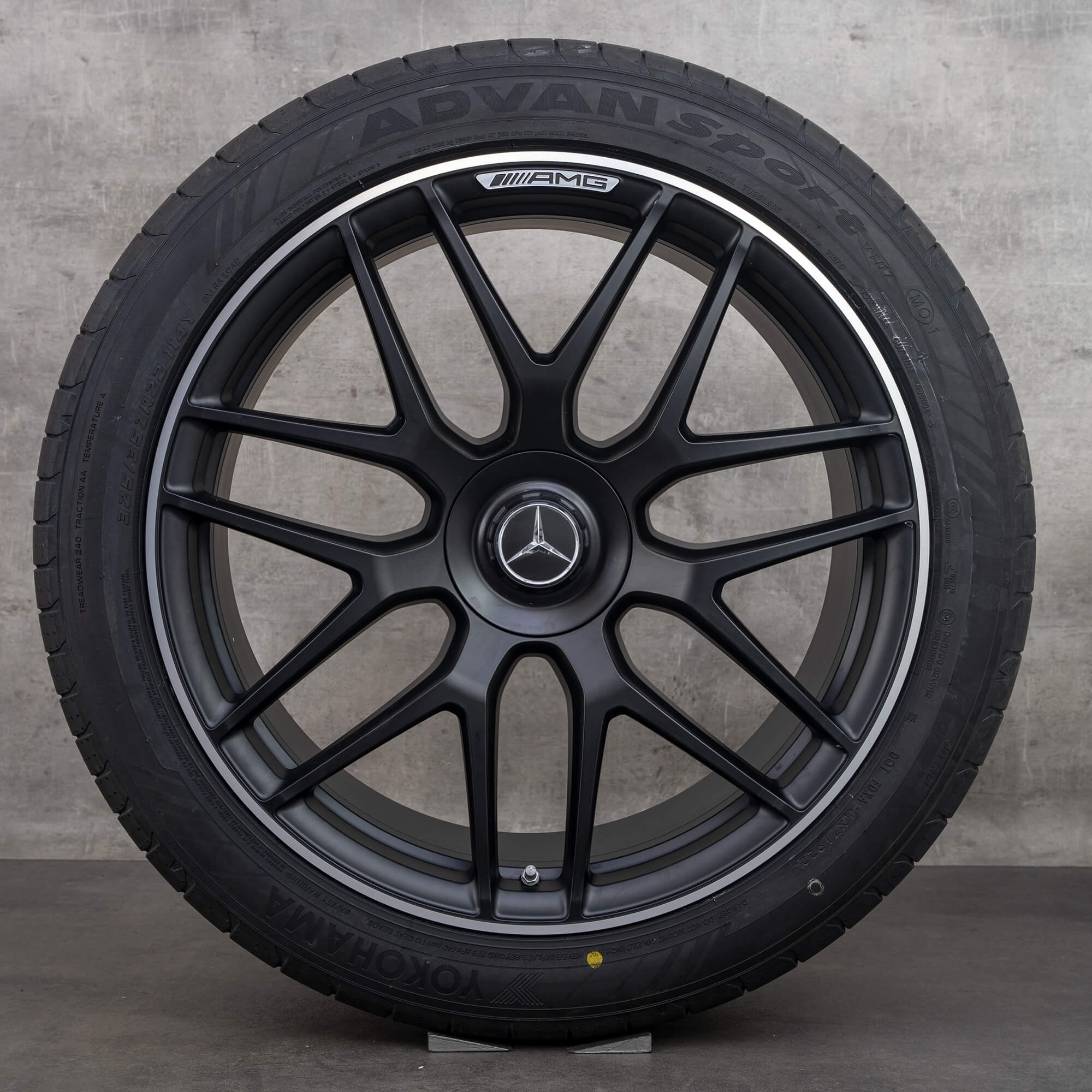 Oryginalne felgi Mercedes-Benz GLE 53 63 S AMG 22 cale X167 C167 – opony letnie A1674015601 A1674015701 czarne matowe z efektem diamond cut NOWE