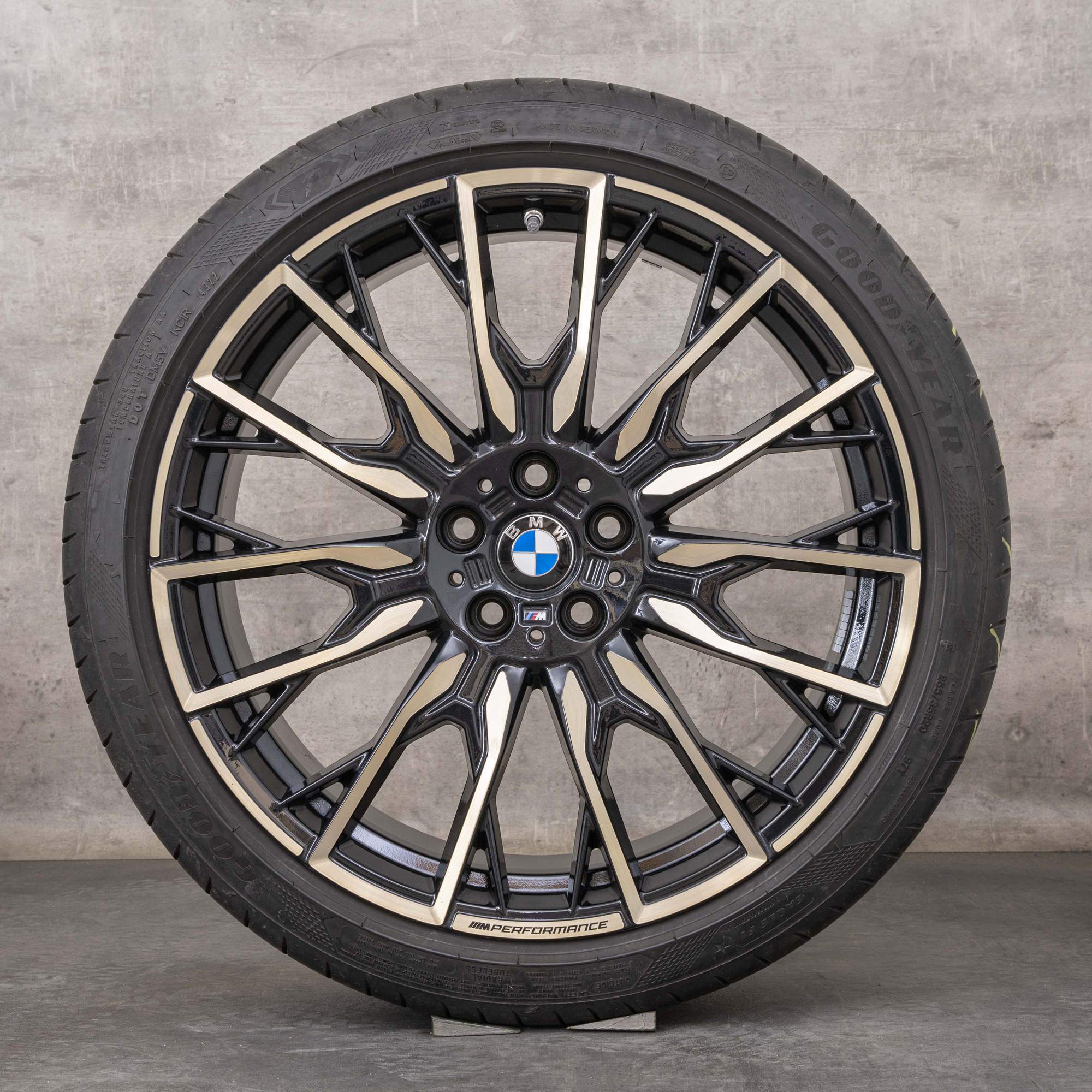 OEM BMW 4 series i4 rims 20 inch G26 summer wheels styling 868 M ...