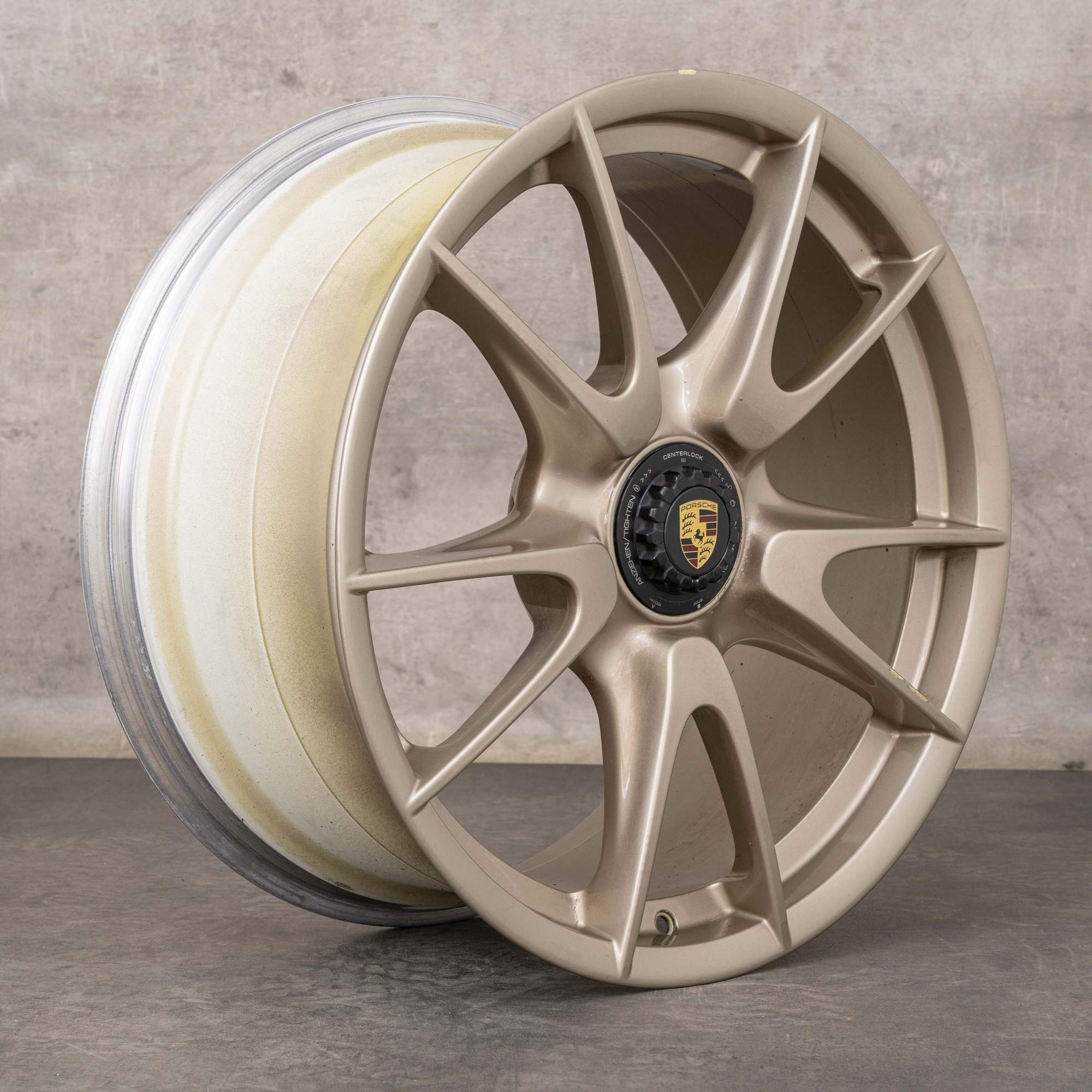 Original Porsche 997 Felge 19 Zoll 99736215796 weiß gold metallic