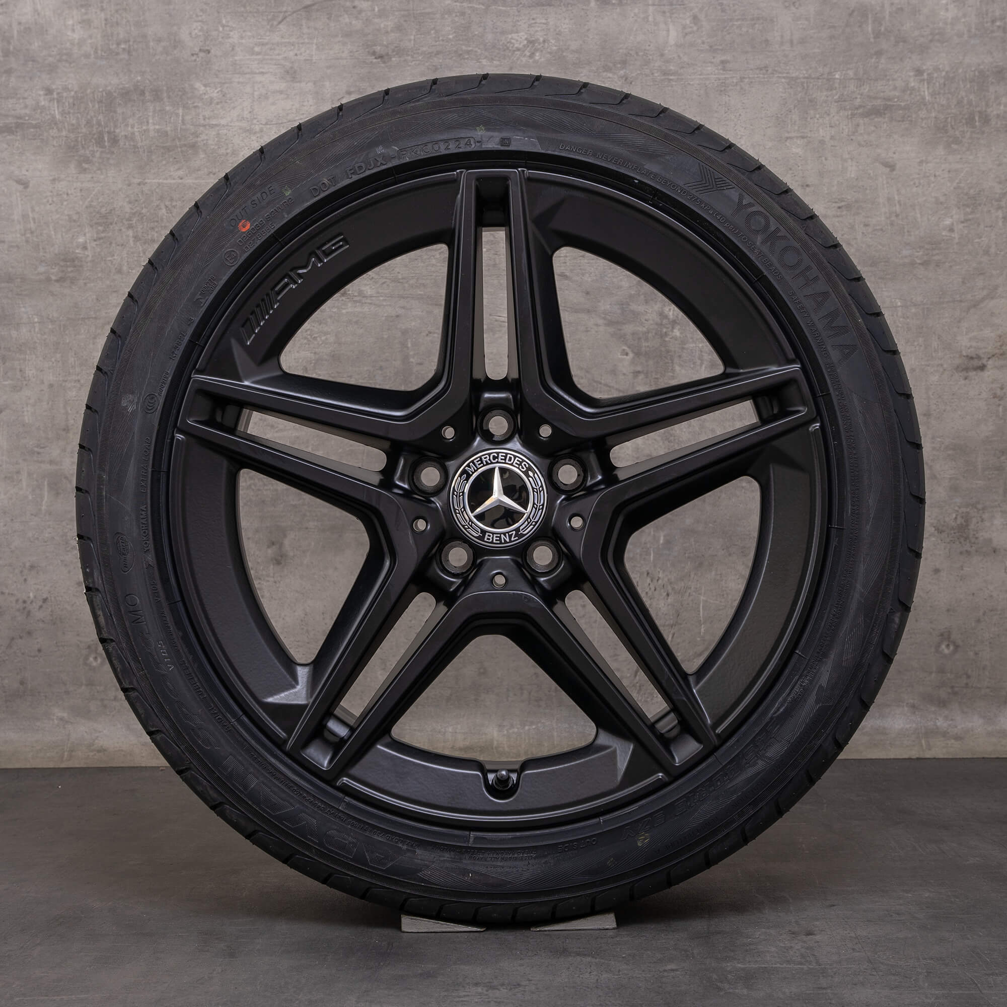 Autentico Mercedes Benz Classe C AMG cerchi 18 pollici W205 S205 C205 A205 pneumatici estivi A2054019500 A2054019600 nero opaco
