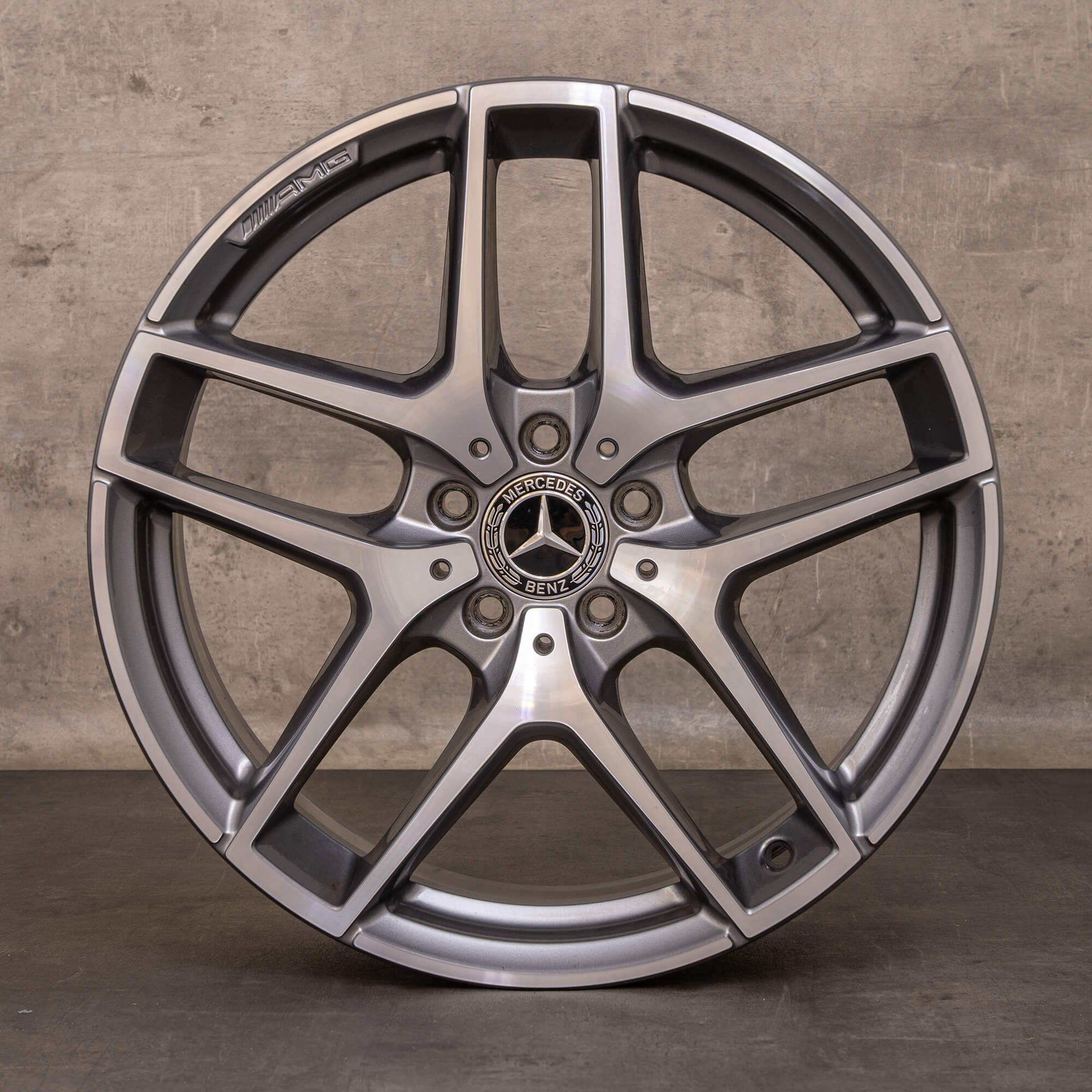 Alkuperäiset Mercedes Benz GLC & 43 AMG vanteet 19 tuuman C253 X253 A2534011800 himalajanharmaa kiillotettu