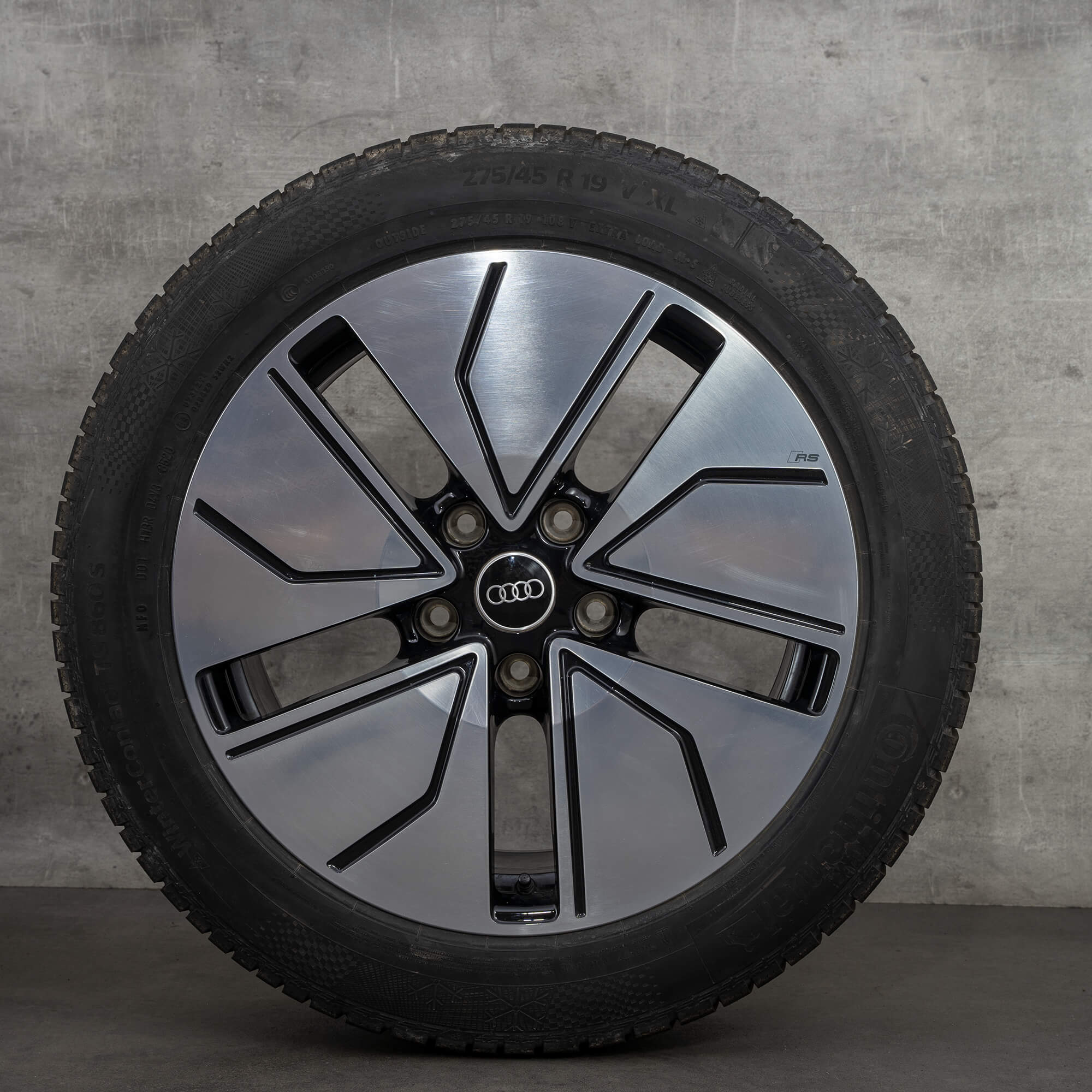 Audi 19 Zoll Felgen e-tron GT 4J Winterreifen Winterräder Aero-Design