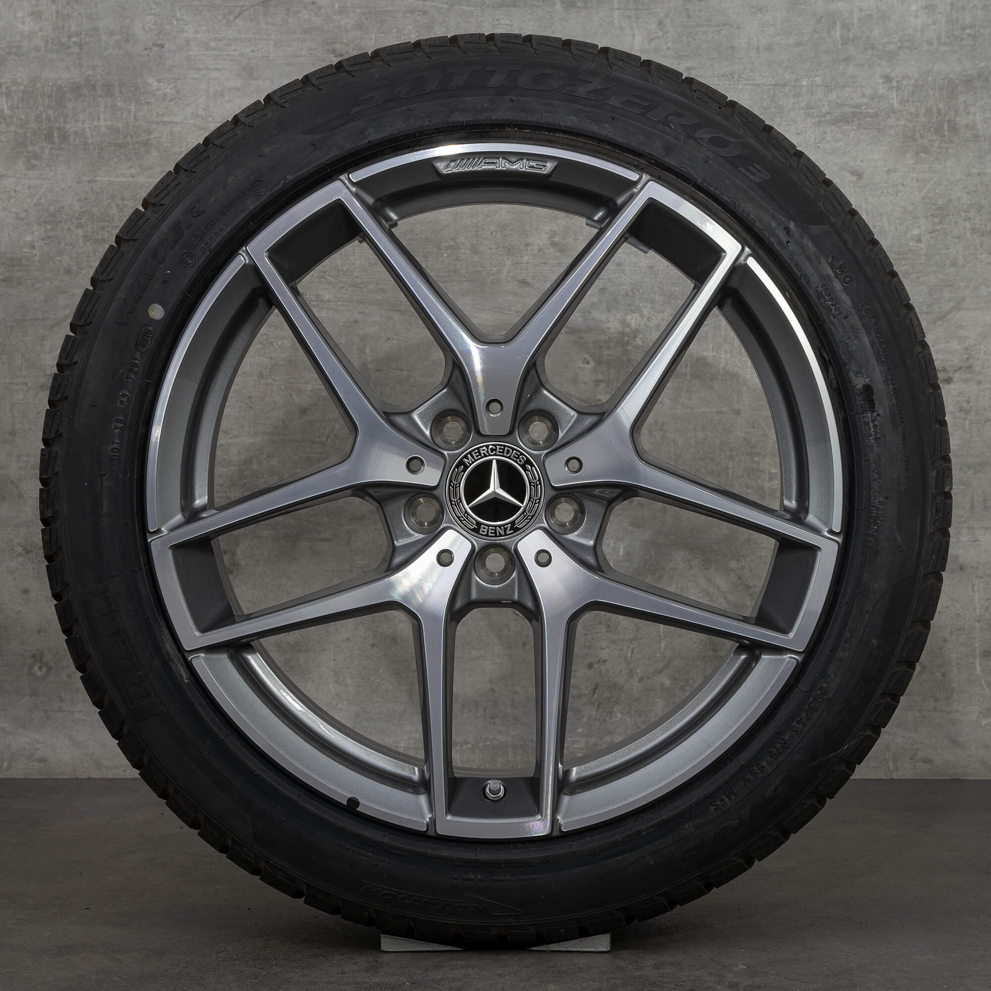Mercedes Benz 19 inch AMG velgen GLA 45 winterbanden wintervelgen A1564013000