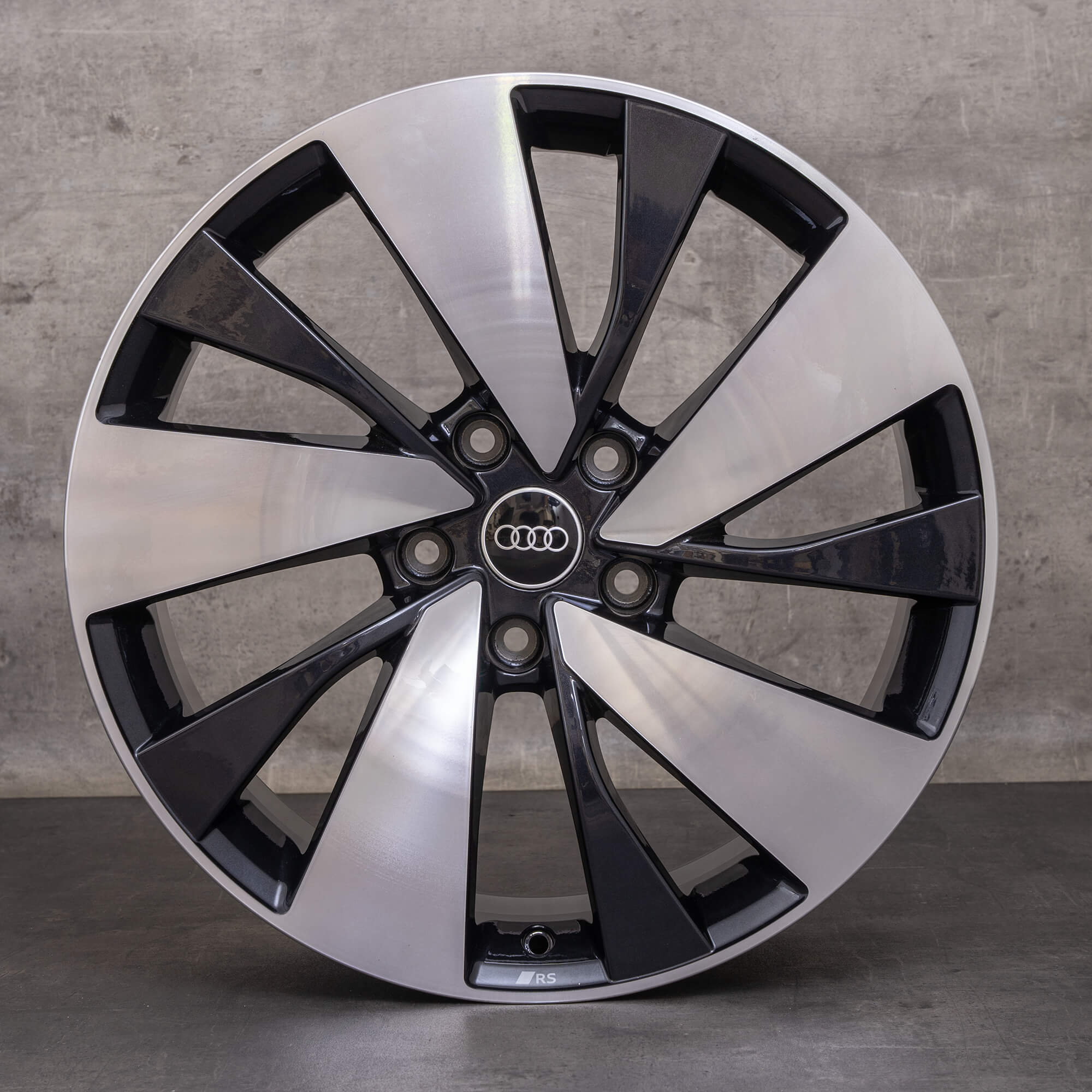 Original Audi Q6 SQ6 e-tron Felgen 20 Zoll GF 85H601025P 85H601025Q titan glanzgedreht