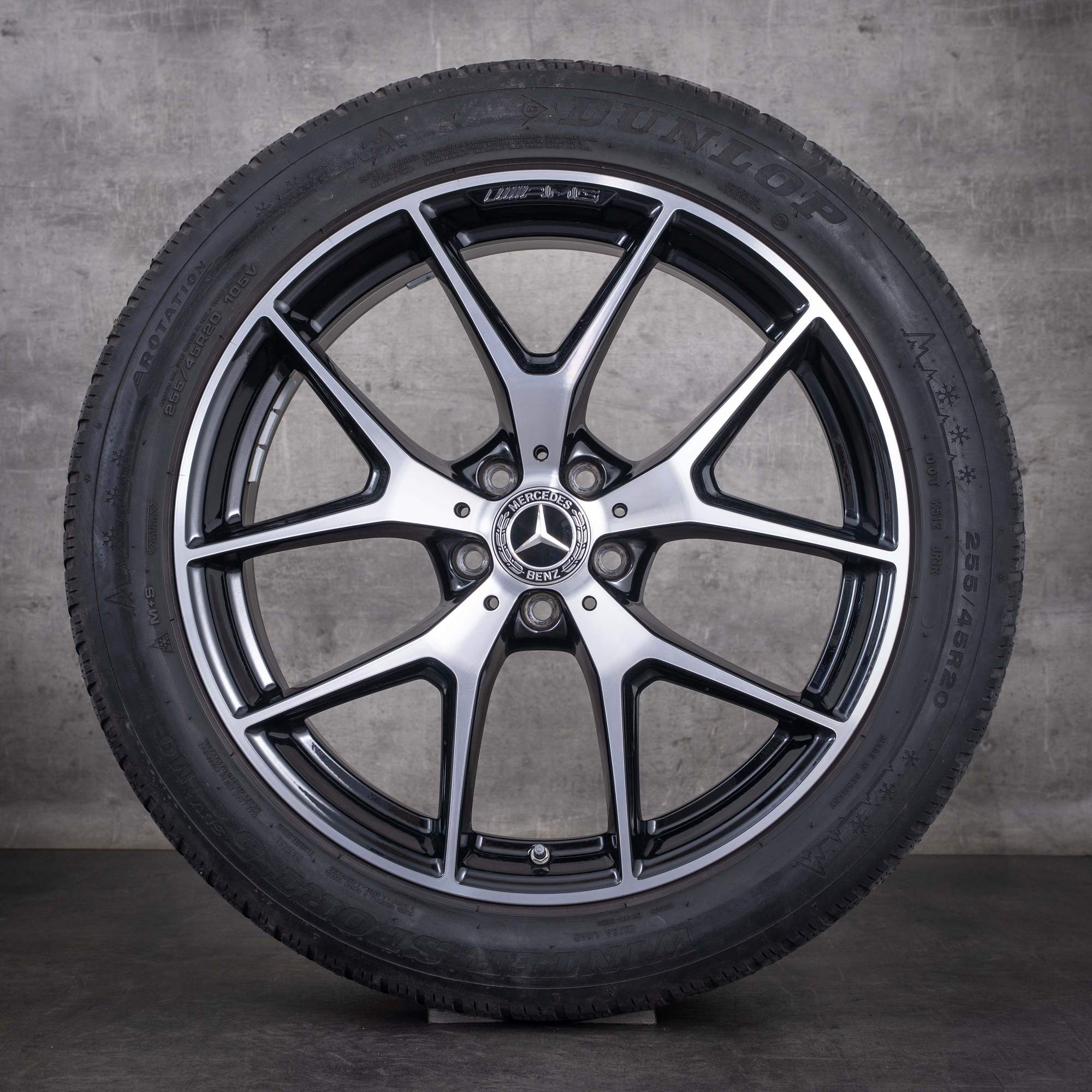 Roues hiver d'origine Mercedes-Benz GLC & 43 AMG 20 pouces X253 C253 références A2534015500 et A2534015600 noires face avant diamantée