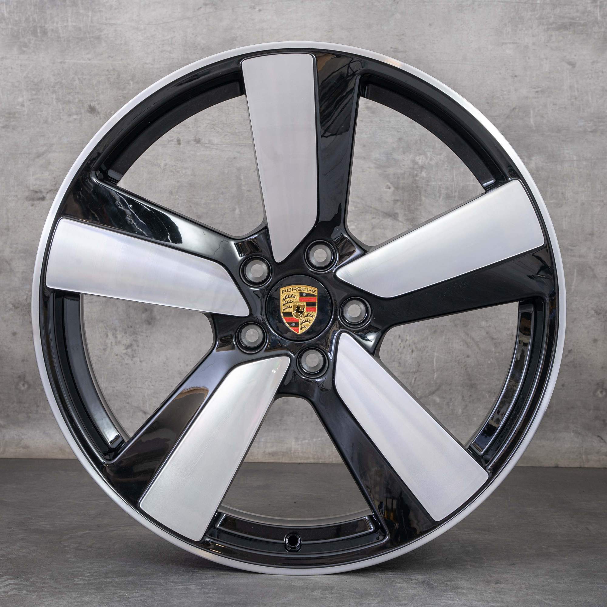 Oryginalne felgi Porsche Macan Electric 22 cale 95C601025BH 95C601025BJ Sport Design czarne Polerowane NOWOŚĆ