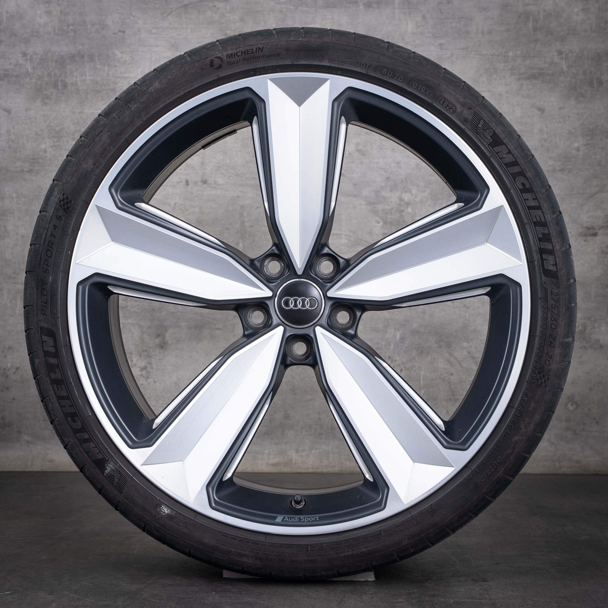 OEM Audi RS4 RS5 20-inch B9 8W F5 summer wheels Peak 8W0601025CS matte black polished