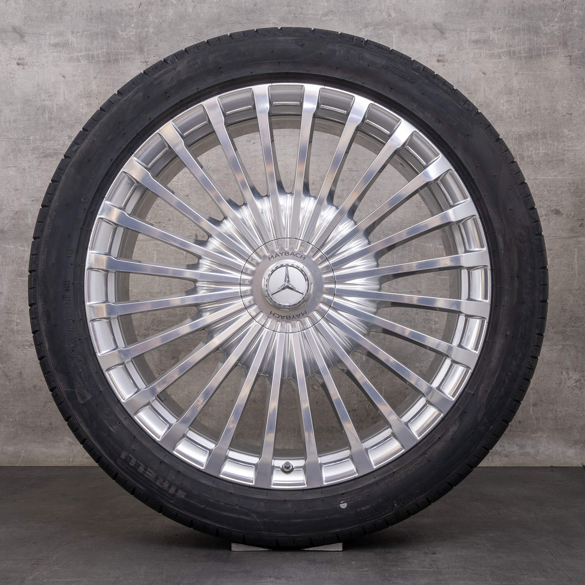 Orijinal MAYBACH GLS 600 jantlar 23 inç X167 yaz jant lastikleri A1674011600 A1674011700 krom