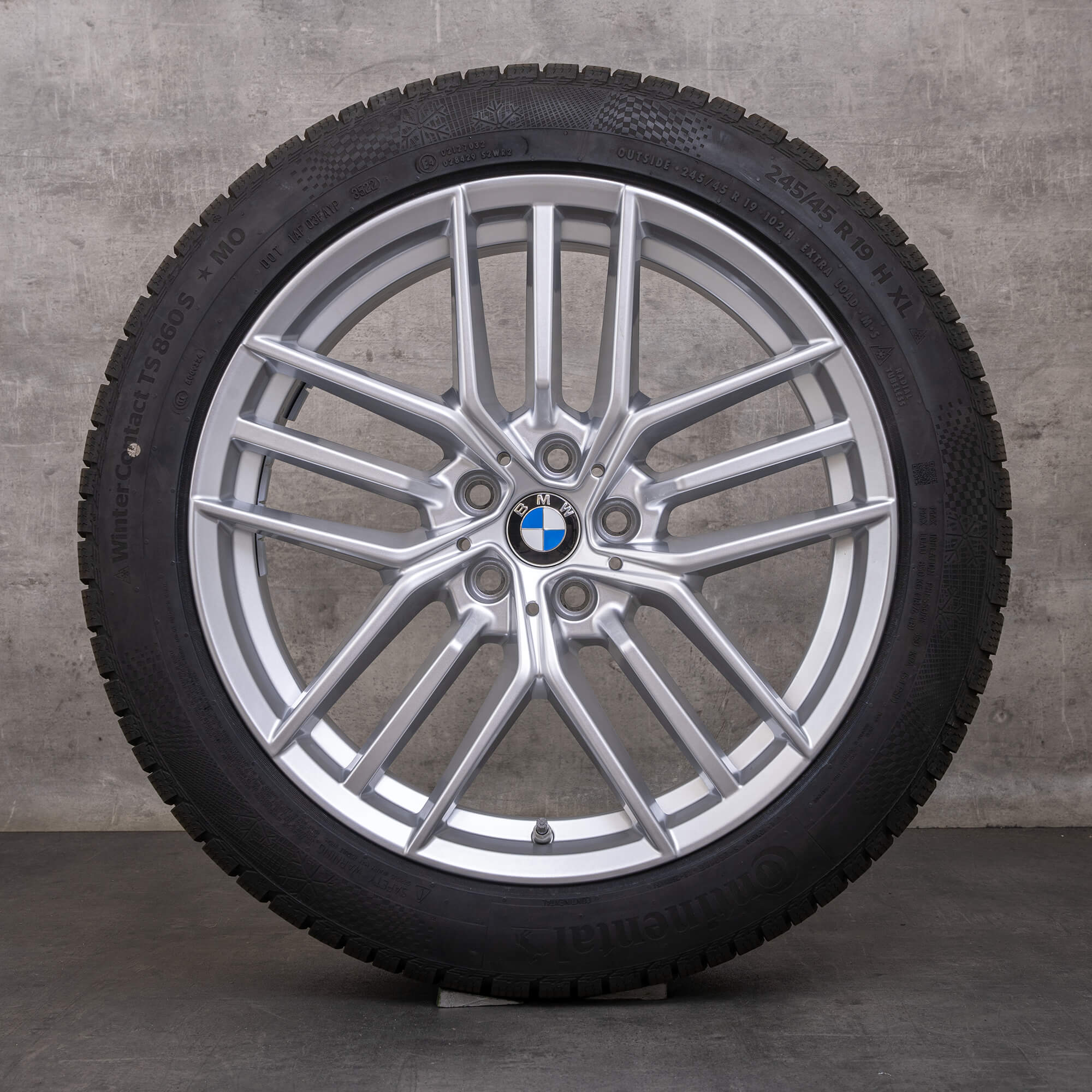 Alkuperäiset BMW 5-sarjan i5 talvirenkaat 19 tuuman G60 G61 vanteet styling 933 5A324D6 hopea kiiltävä