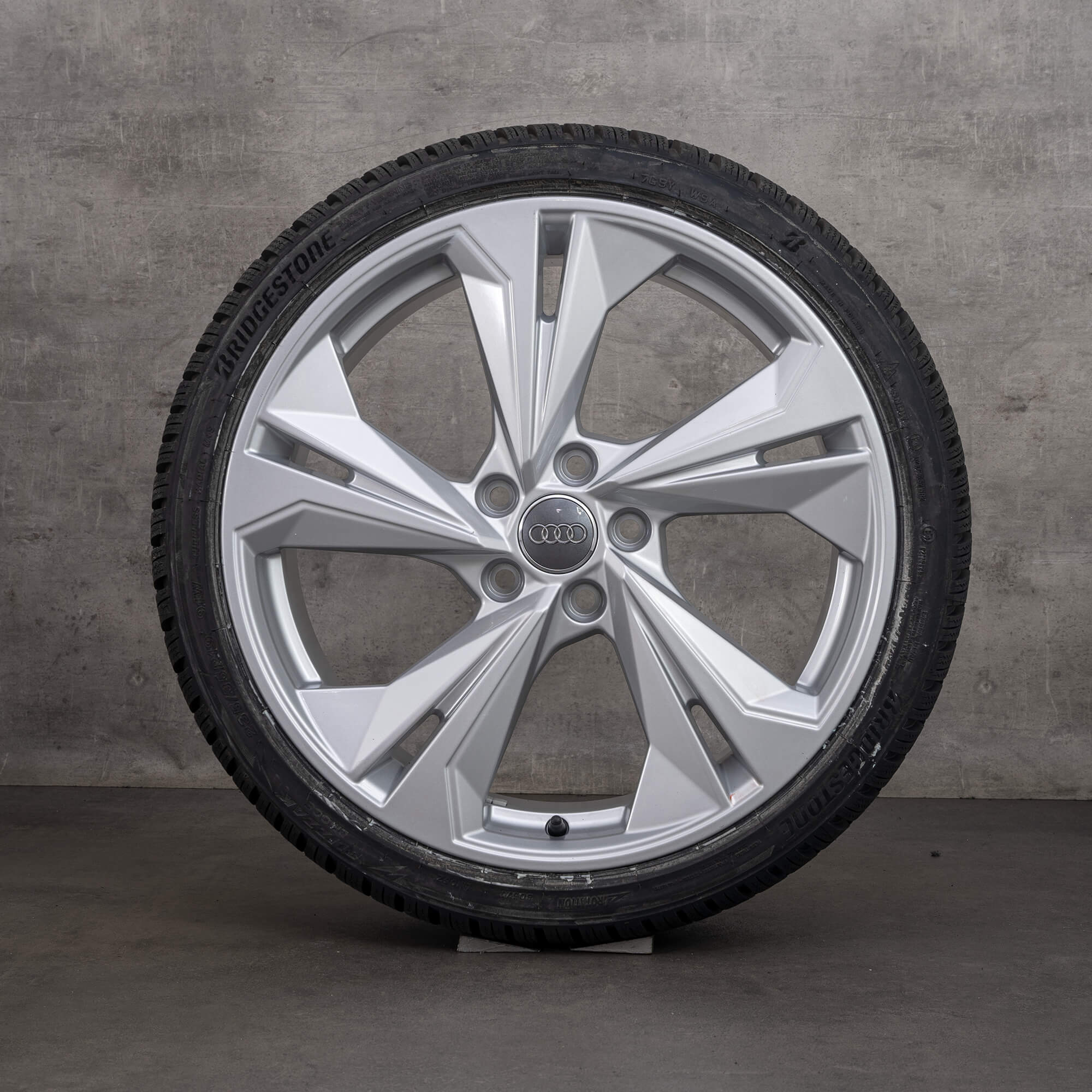 Audi A3 S3 8Y 8V 19 pouces pneus d'hiver roues jantes 8Y0601025K NEUF