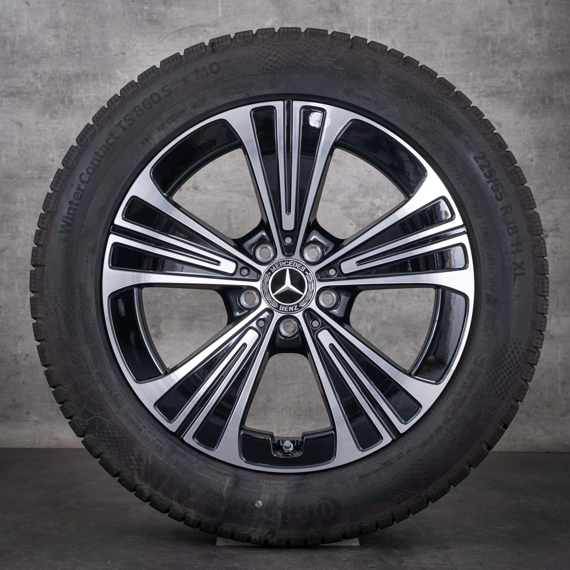 Alkuperäiset Mercedes-Benz E-sarjan talvirenkaat 18 tuumaa W214 S214 vanteet A2144012200 musta kiillotettu