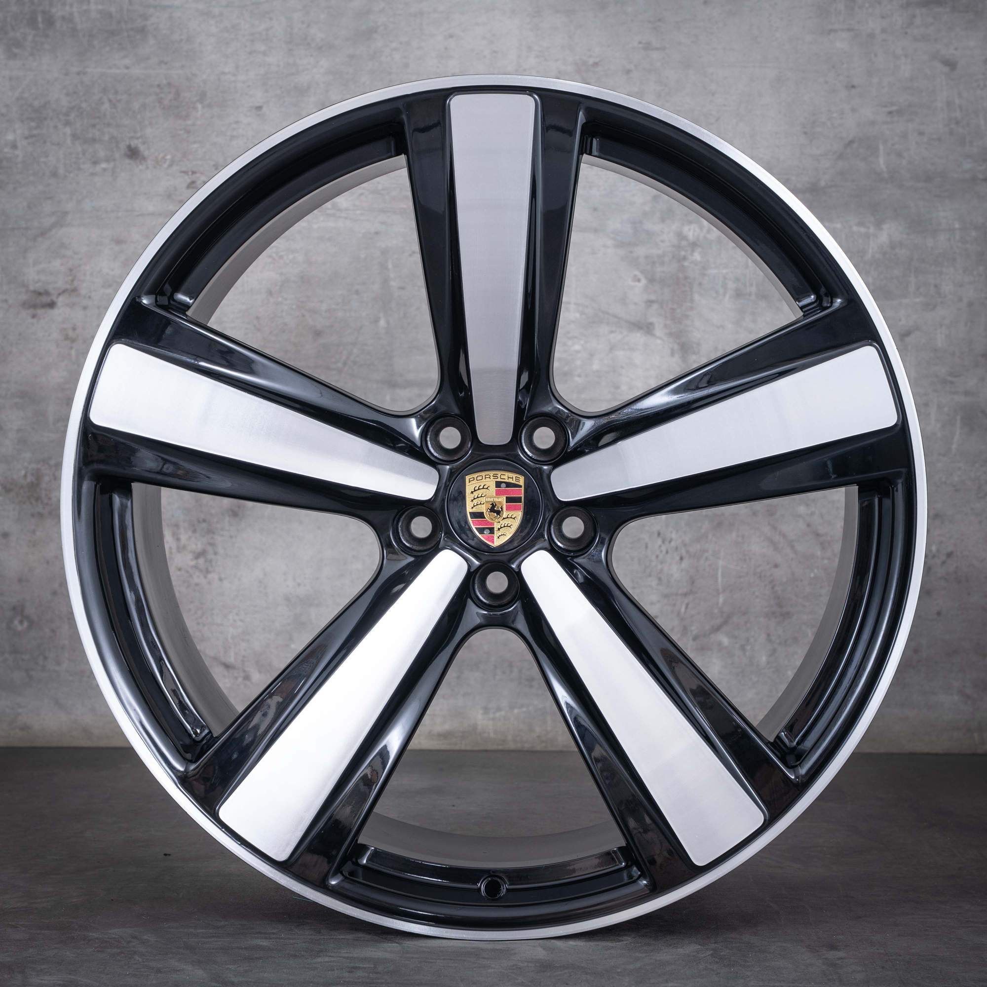 Oryginalne felgi Porsche Macan 21 cali III 95B601025FE 95B601025FF czarne polerowane