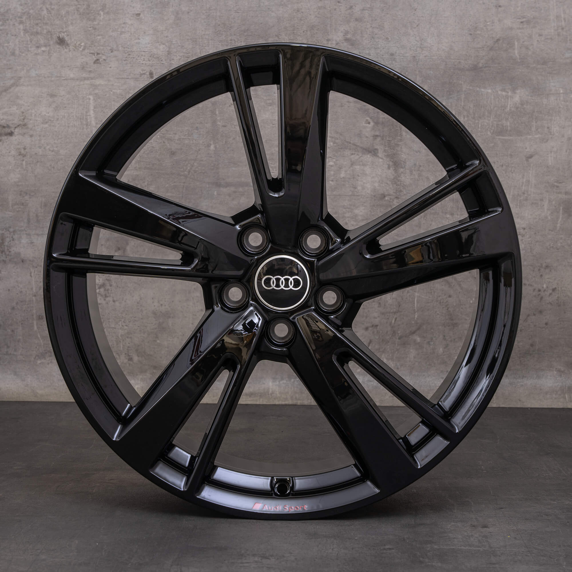 Originální ráfky na auto Audi A3 S3 RS3 19" 8V Blade 8V0601025FK černé lesklé