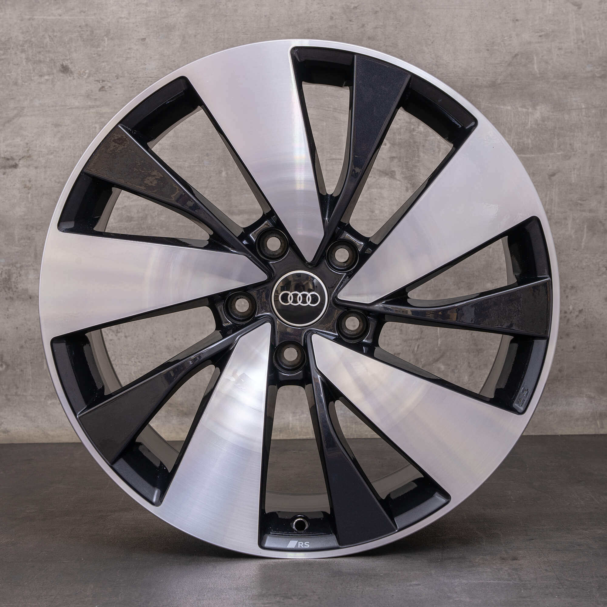 Original Audi Q6 SQ6 e-tron Felgen 20 Zoll GF 85H601025P 85H601025Q titan glanzgedreht
