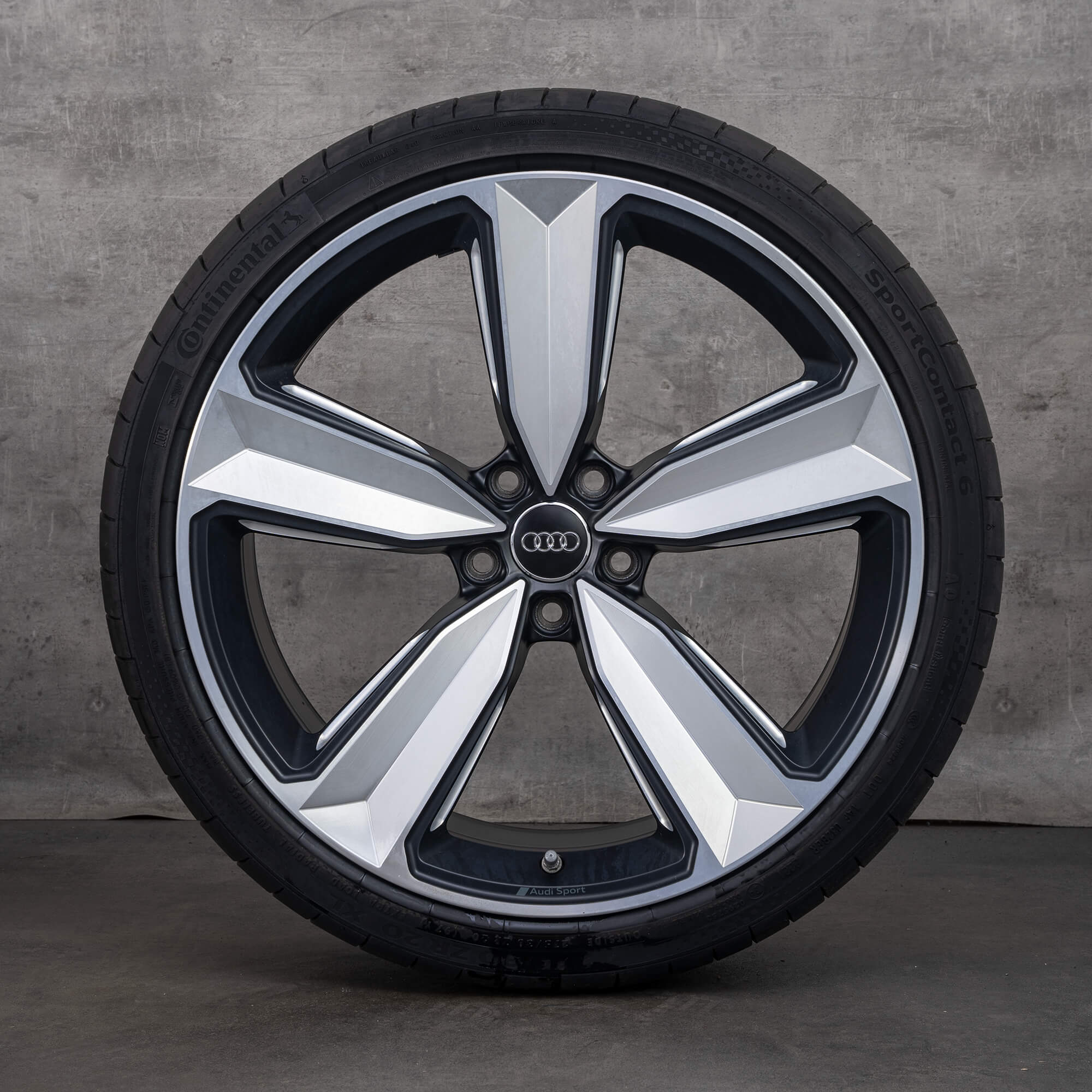 Cerchi Audi 20 pollici RS4 RS5 B9 8W cerchi in alluminio pneumatici estivi