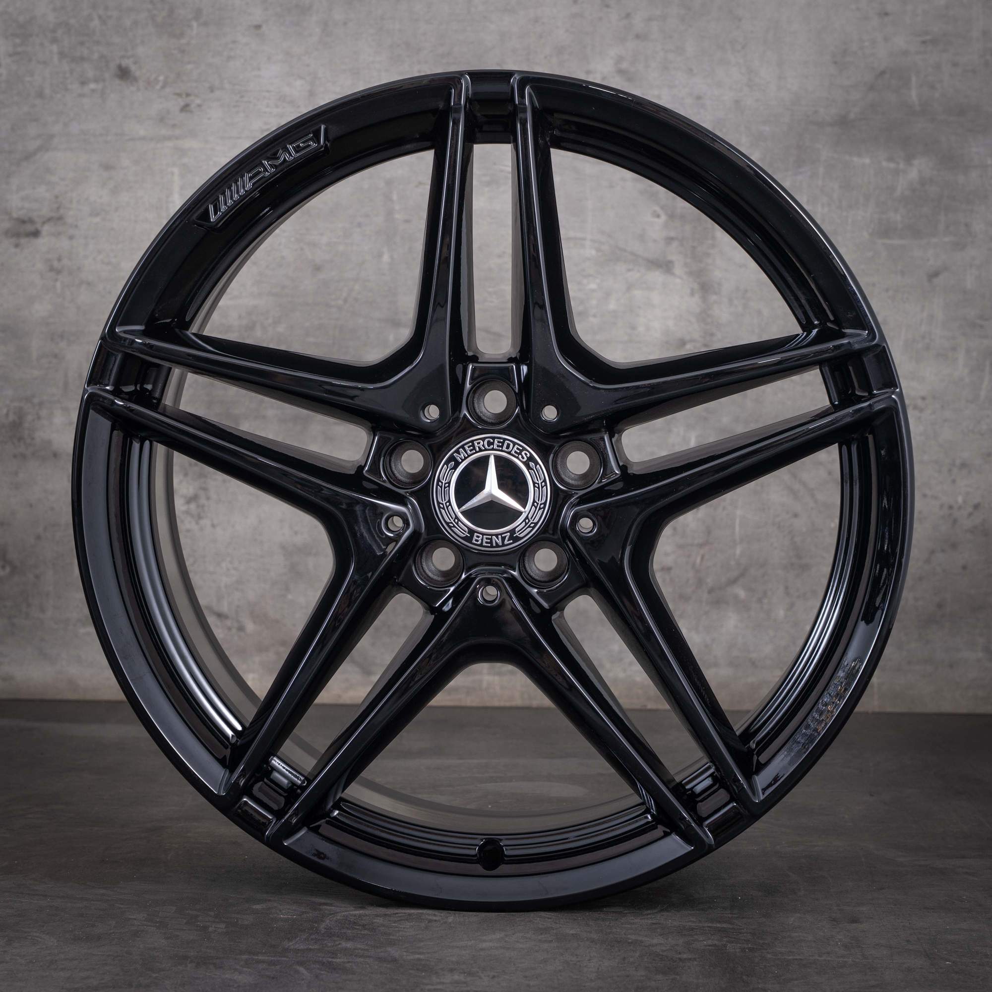 Jante originale Mercedes-Benz Clasa C C63 & S AMG de 19 inci W205 S205 A2054011900 A2054013600 negru lucios