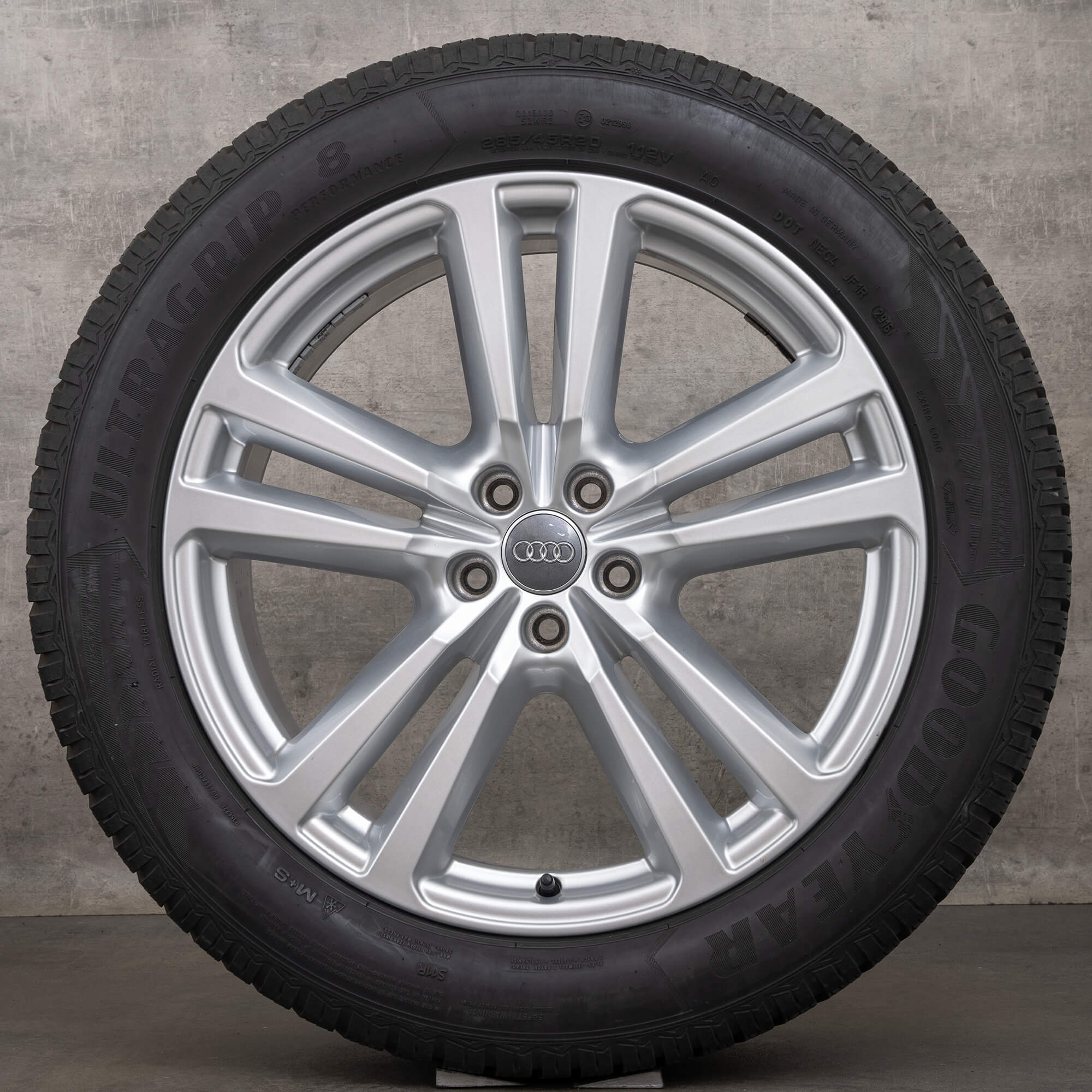 Audi Q7 SQ7 4M Winterräder 20 Zoll Felgen Winterreifen 4M0601025H silber
