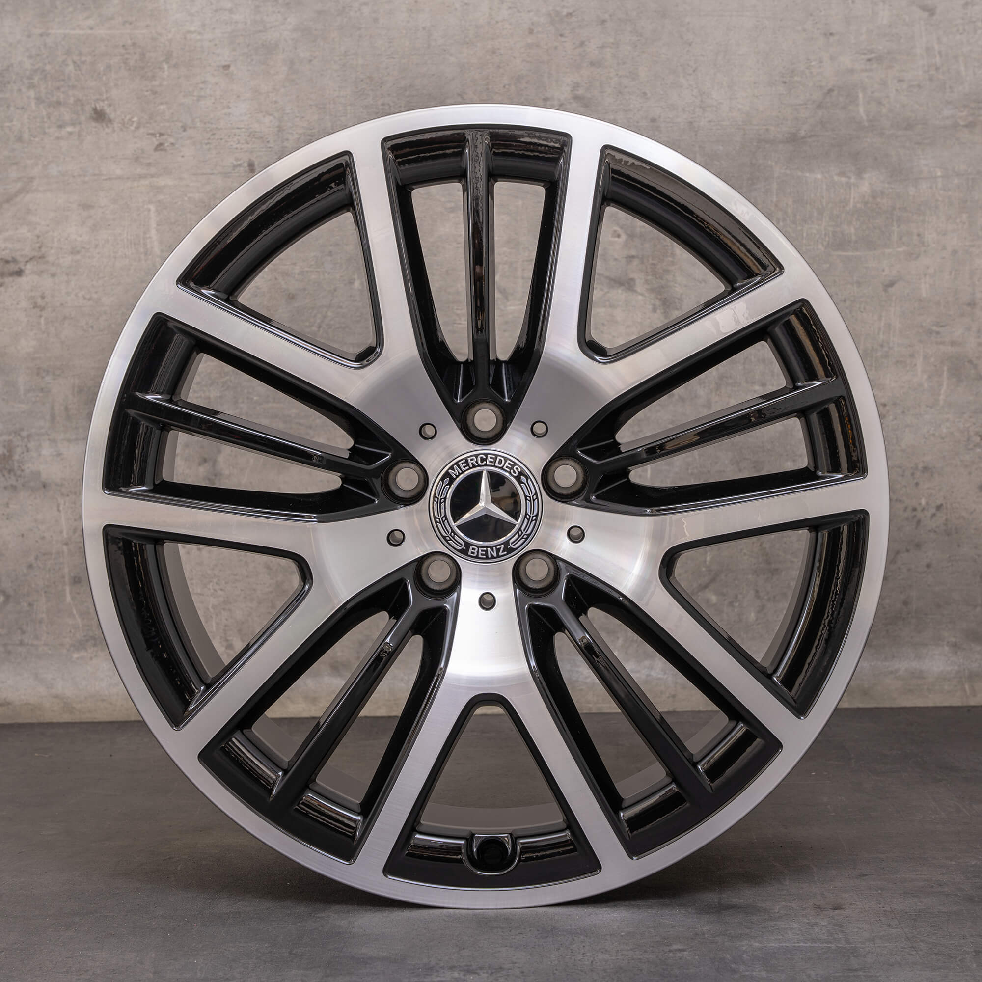 Oryginalne felgi Mercedes Benz CLS 19 cali C257 Coupe A2574013400 A2574013600