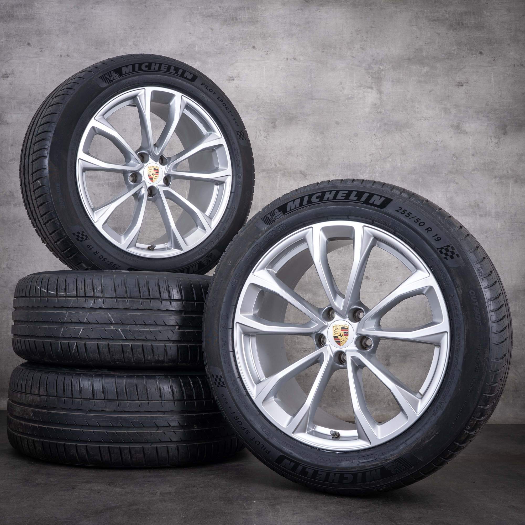 Pneumatiques hiver d'origine Porsche Macan II & III 19 pouces 95B601025EG 95B601025EH argentées