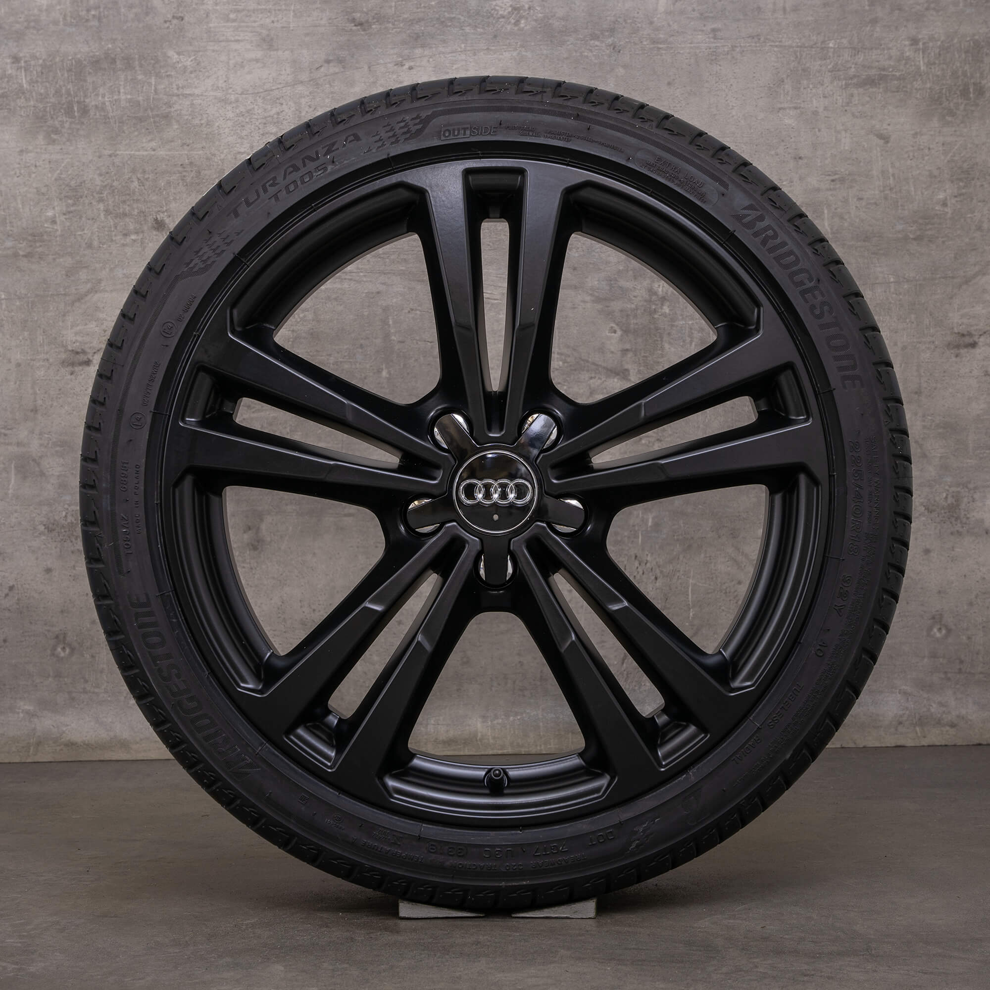 Jantes Audi A3 S3 genuínas de verão 8V 18 polegadas 8V0601025AJ preto mate