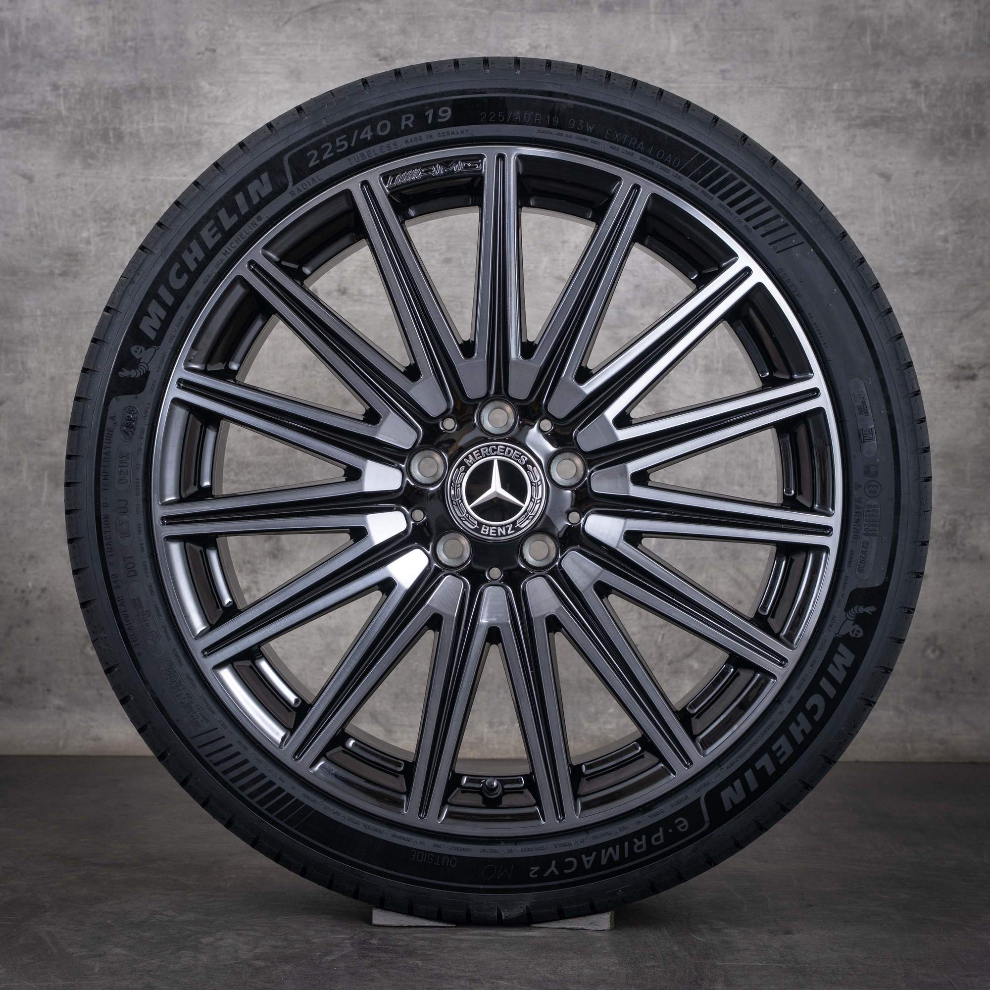 Originale Mercedes-Benz CLA EQ AMG-fælge 19 tommer X174 C174 250+ 350 4Matic fælge med sommerdæk A1744014400 A1744014500 sort, poleret NY