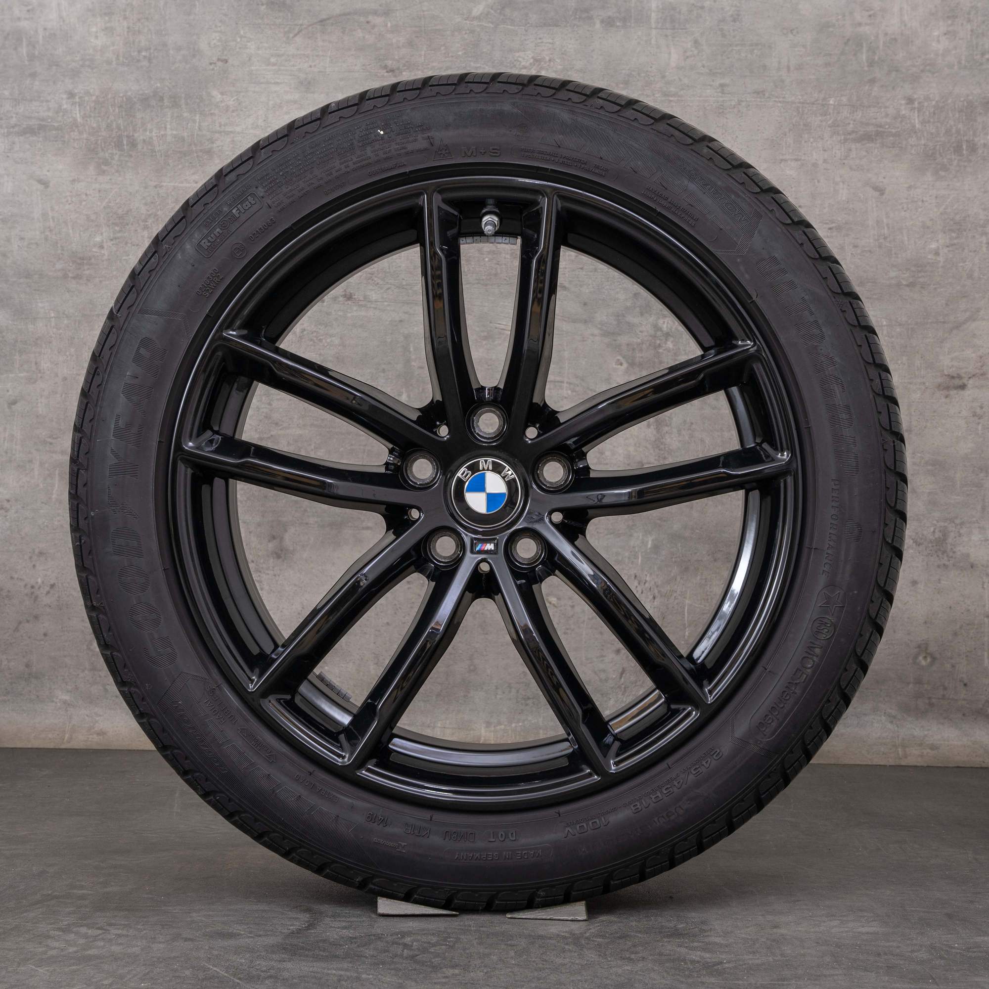 Alkuperäiset BMW 5-sarjan talvirenkaat 18 tuuman G30 G31 Styling 662 M vanteet 8093915 musta kiiltävästi