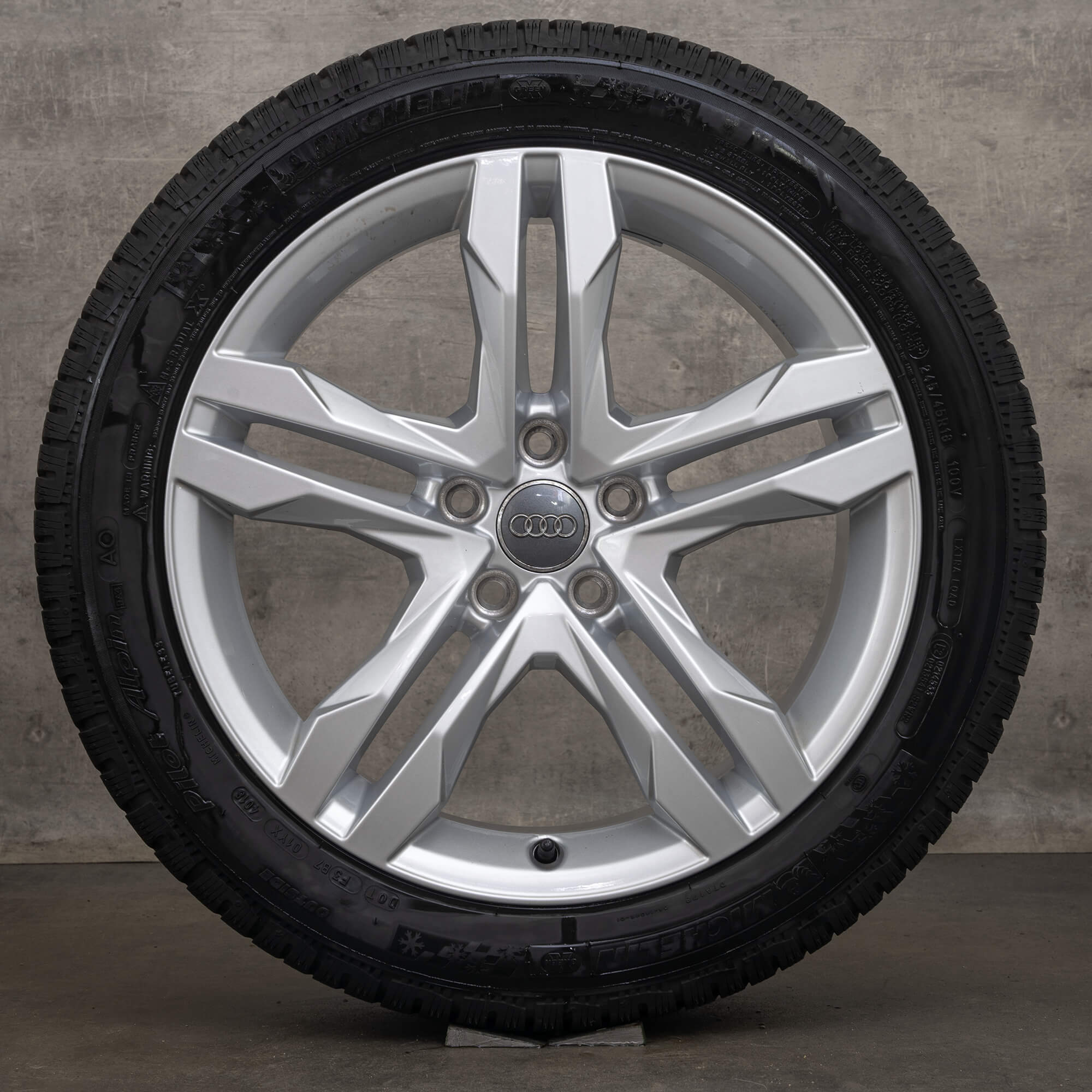 Jantes Audi A4 Allroad genuínas de 18 polegadas B9 8W Rodas verão Dynamik 8W9601025B prateadas