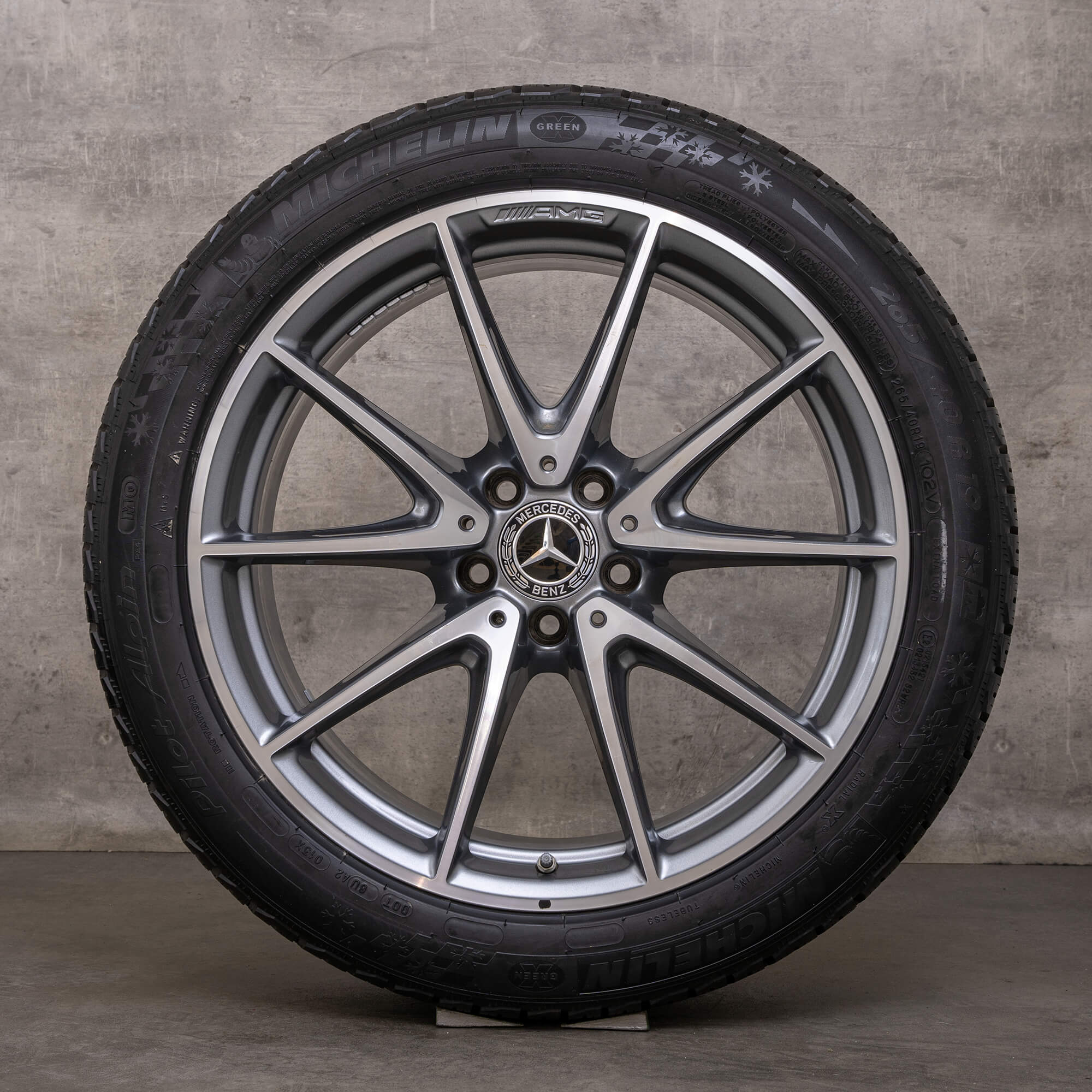 Originální zimni pneumatiky AMG Mercedes Benz třídy E E63 & S 19 palcové disky W213 S213 A2134012600 A2134012700 himalaya šedé lesklé soustružené