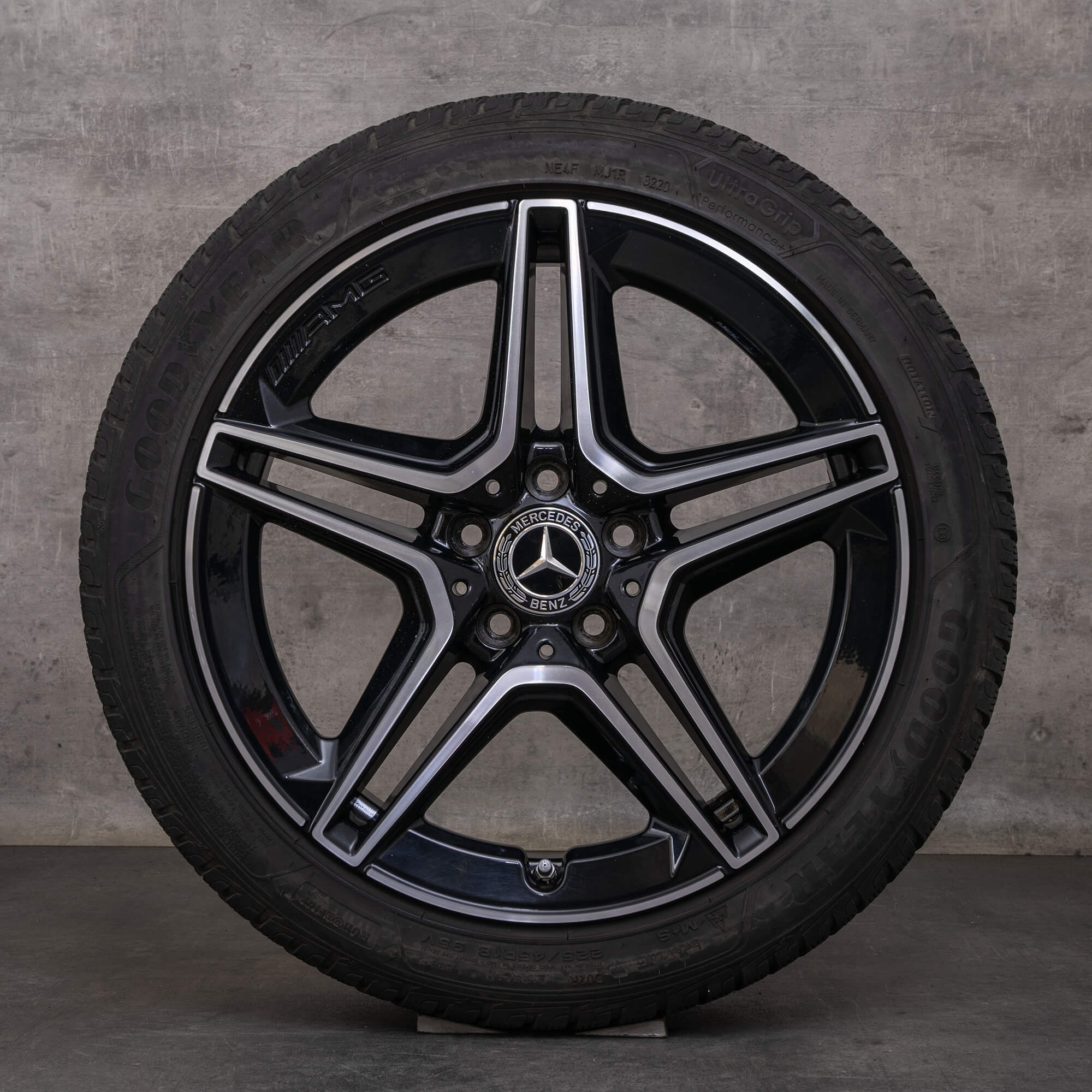 Originales Mercedes Benz Clase C AMG ruedas de invierno 18 pulgadas W205 S205 C205 A205 llantas A2054019500 negro brillante torneado